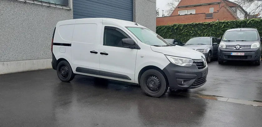 Renault Express – Image 11