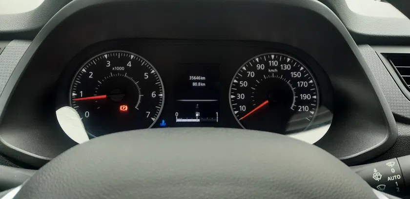 Renault Express – Image 8