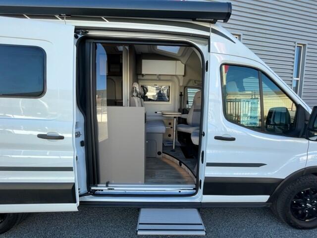 fourgon LMC LMC INNOVAN 590 AUTOMATIQUE NEUF – Image 4