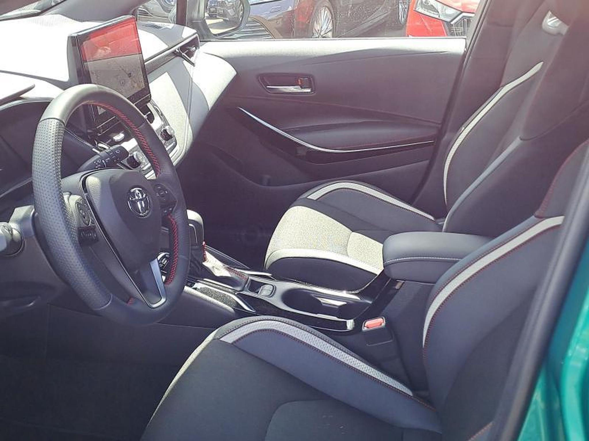 Toyota Corolla – Image 12