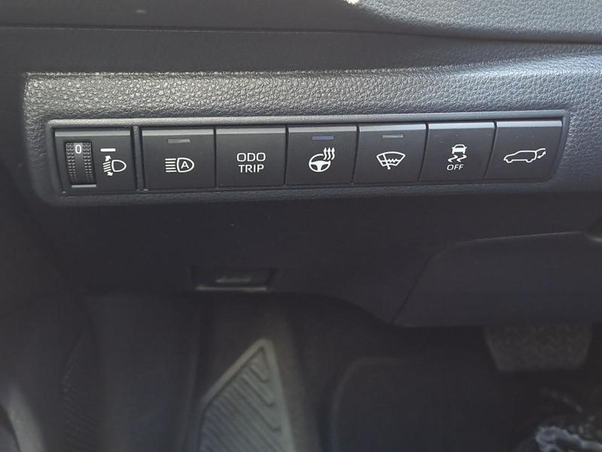 Toyota Corolla – Image 3