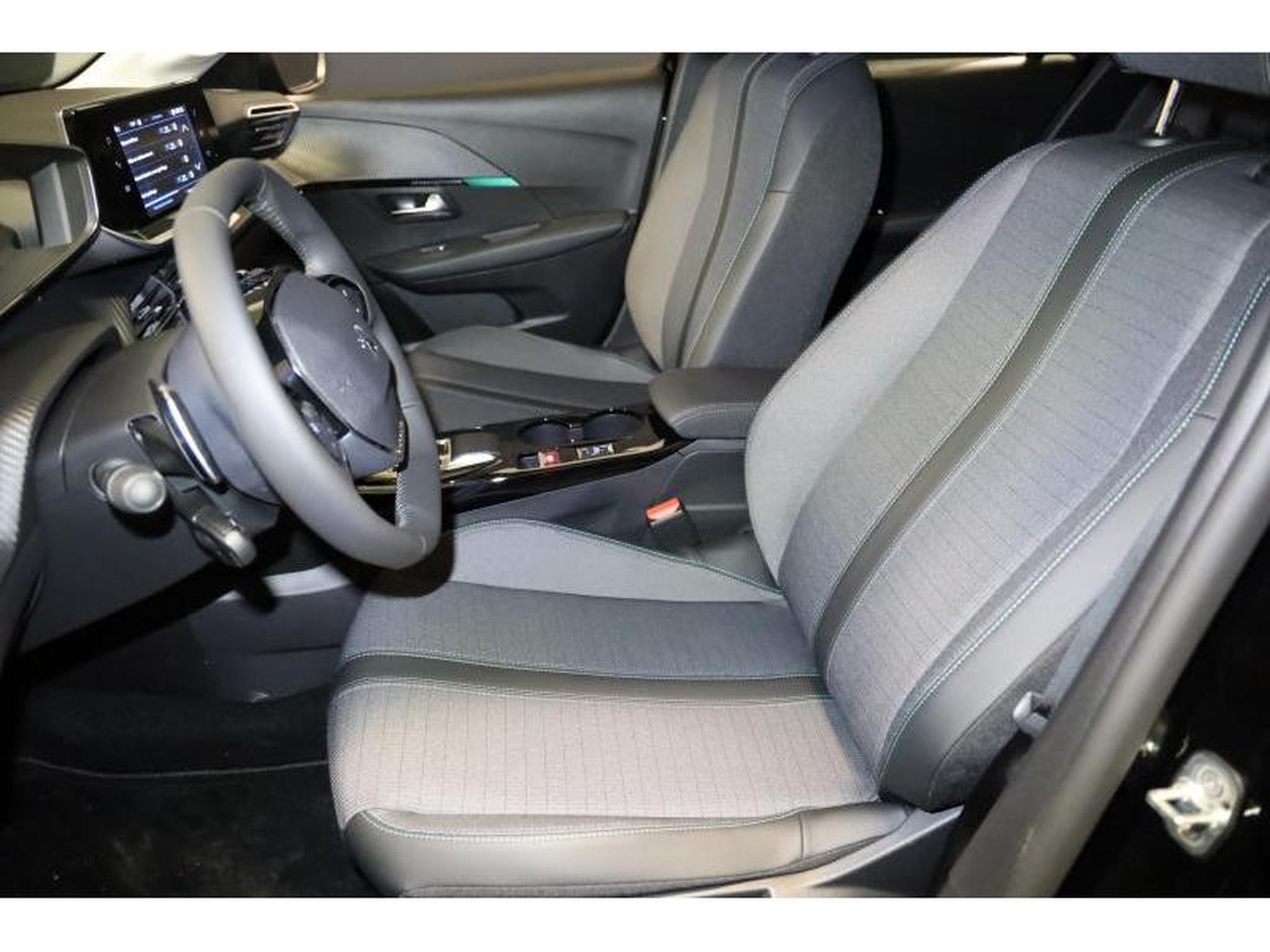 Peugeot 208 – Image 24