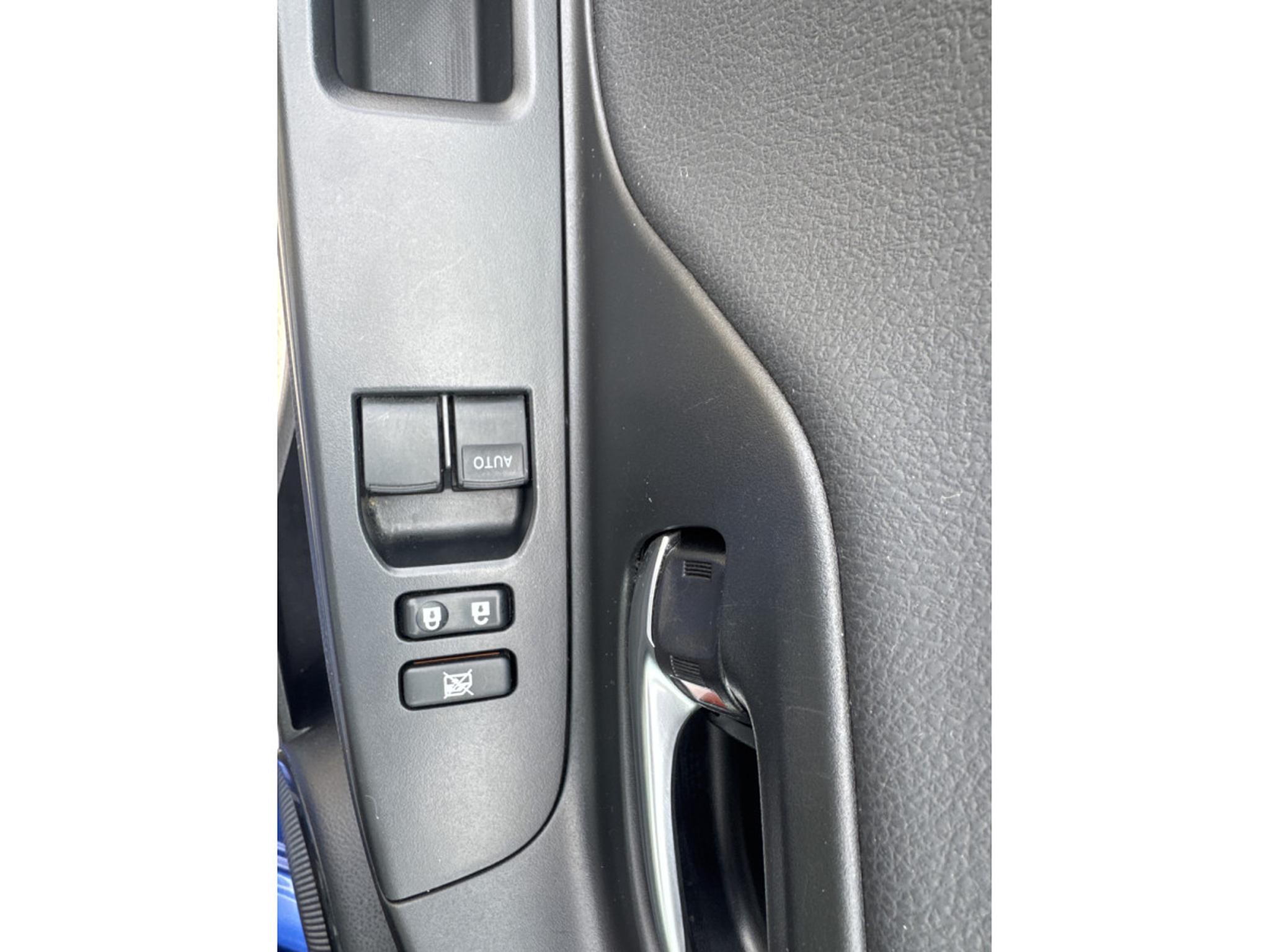 Toyota Yaris – Image 8