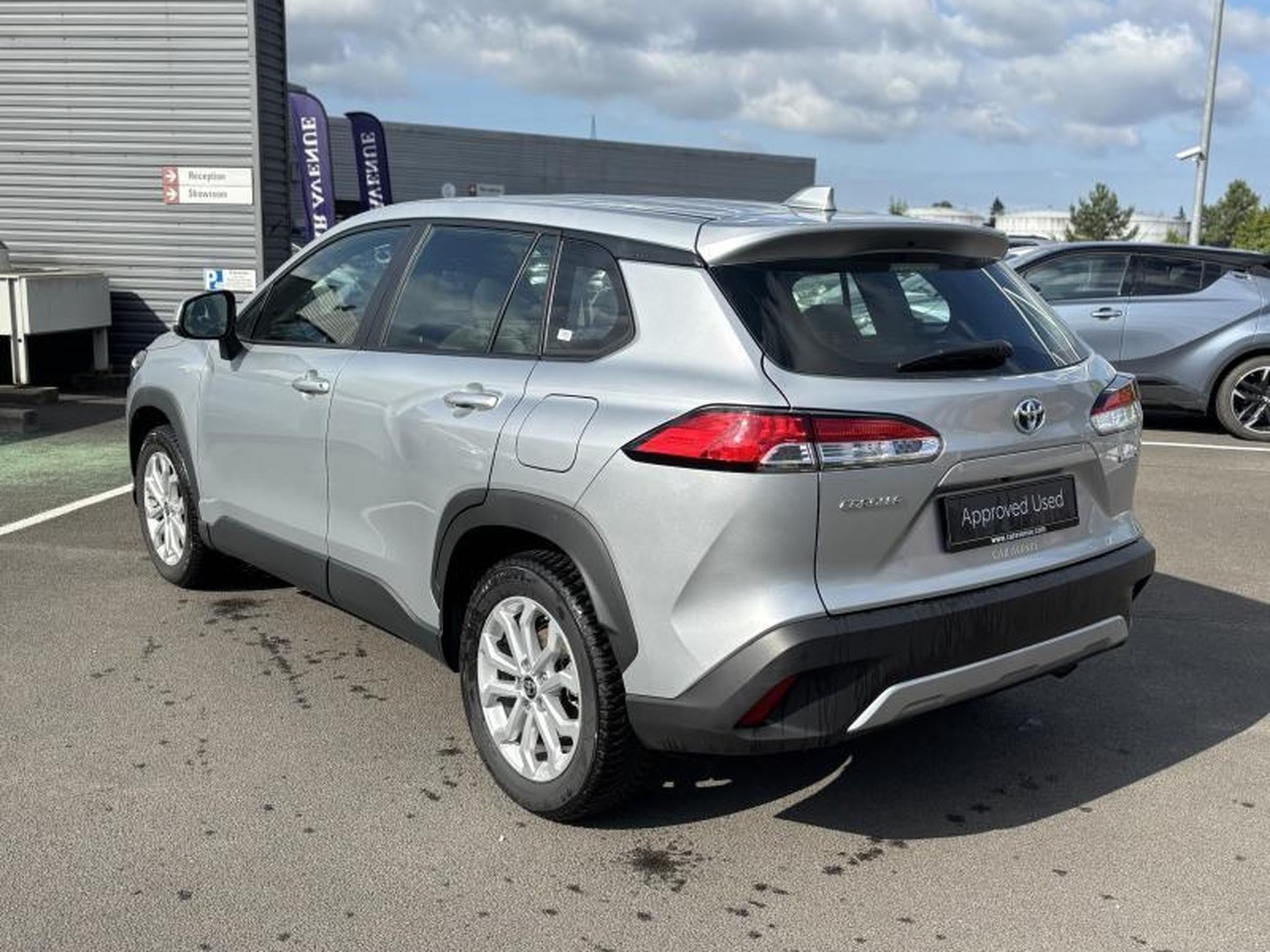 Toyota Corolla – Image 10