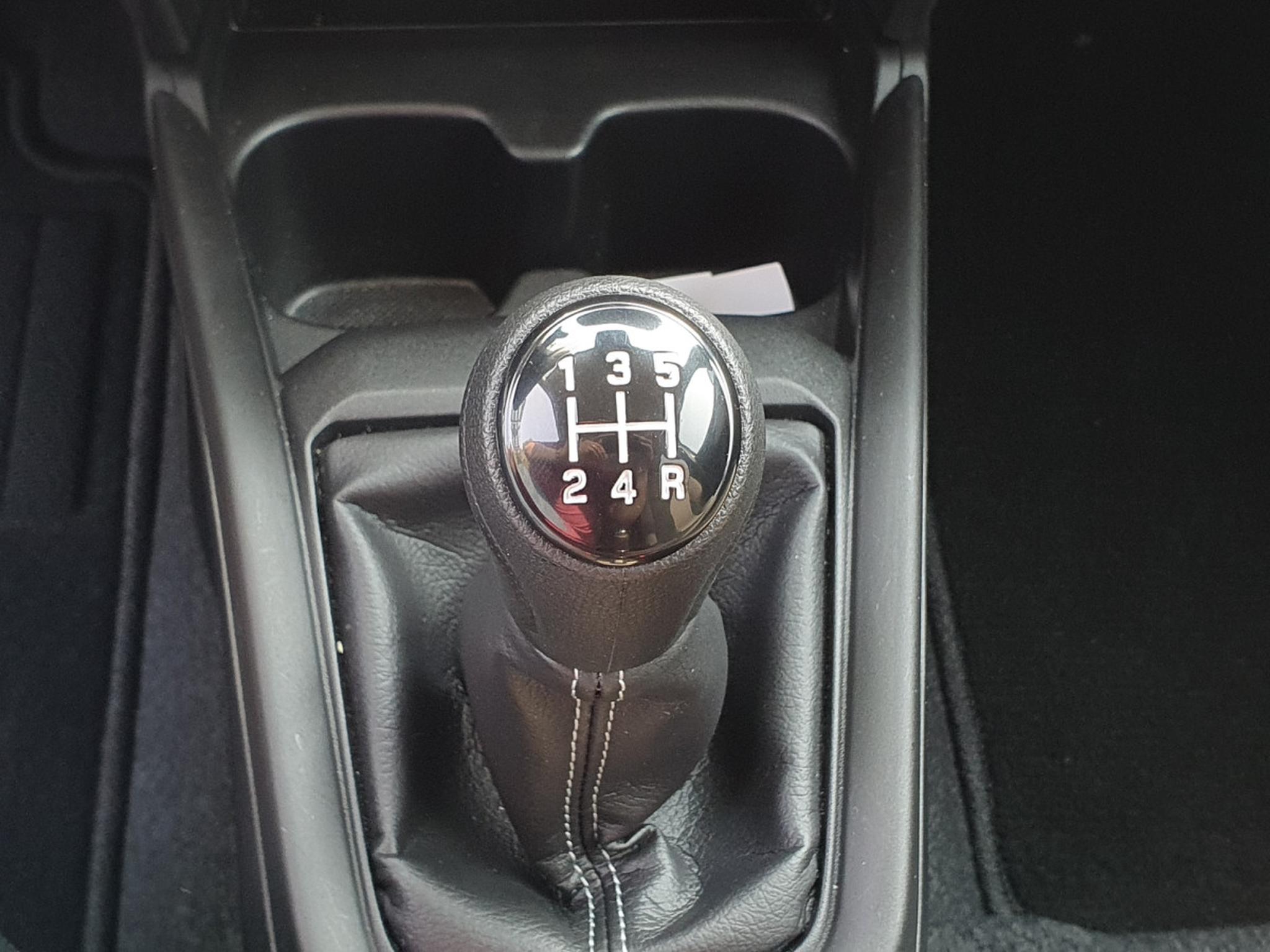 Suzuki Swift – Image 18