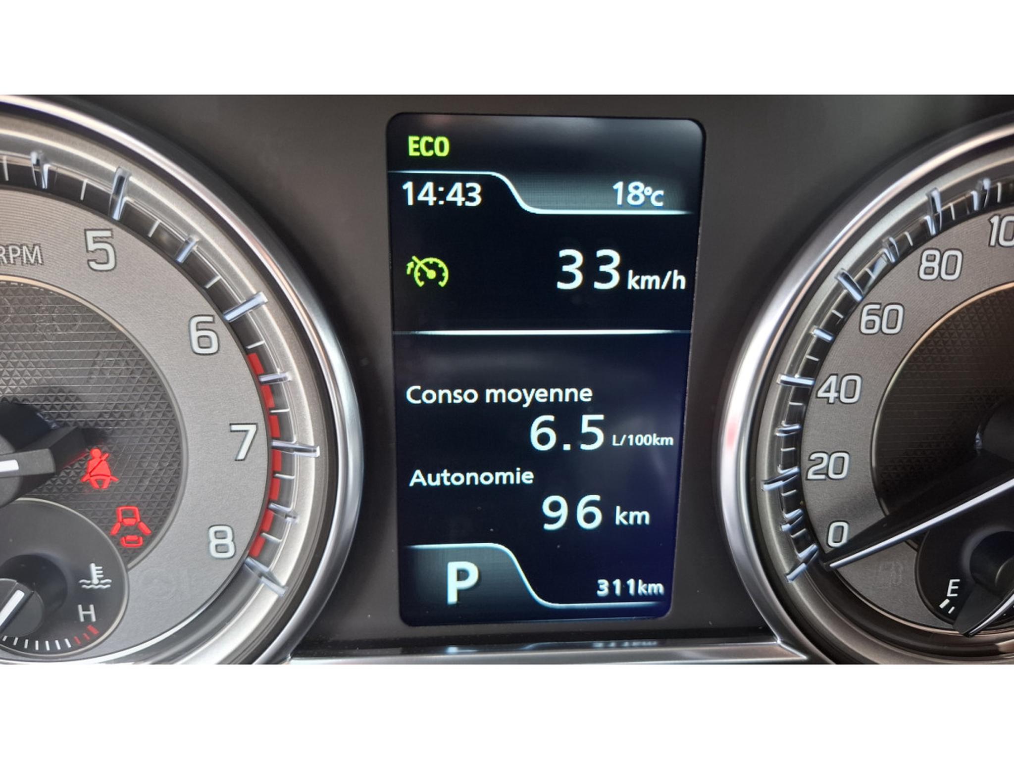 Suzuki Vitara – Image 13