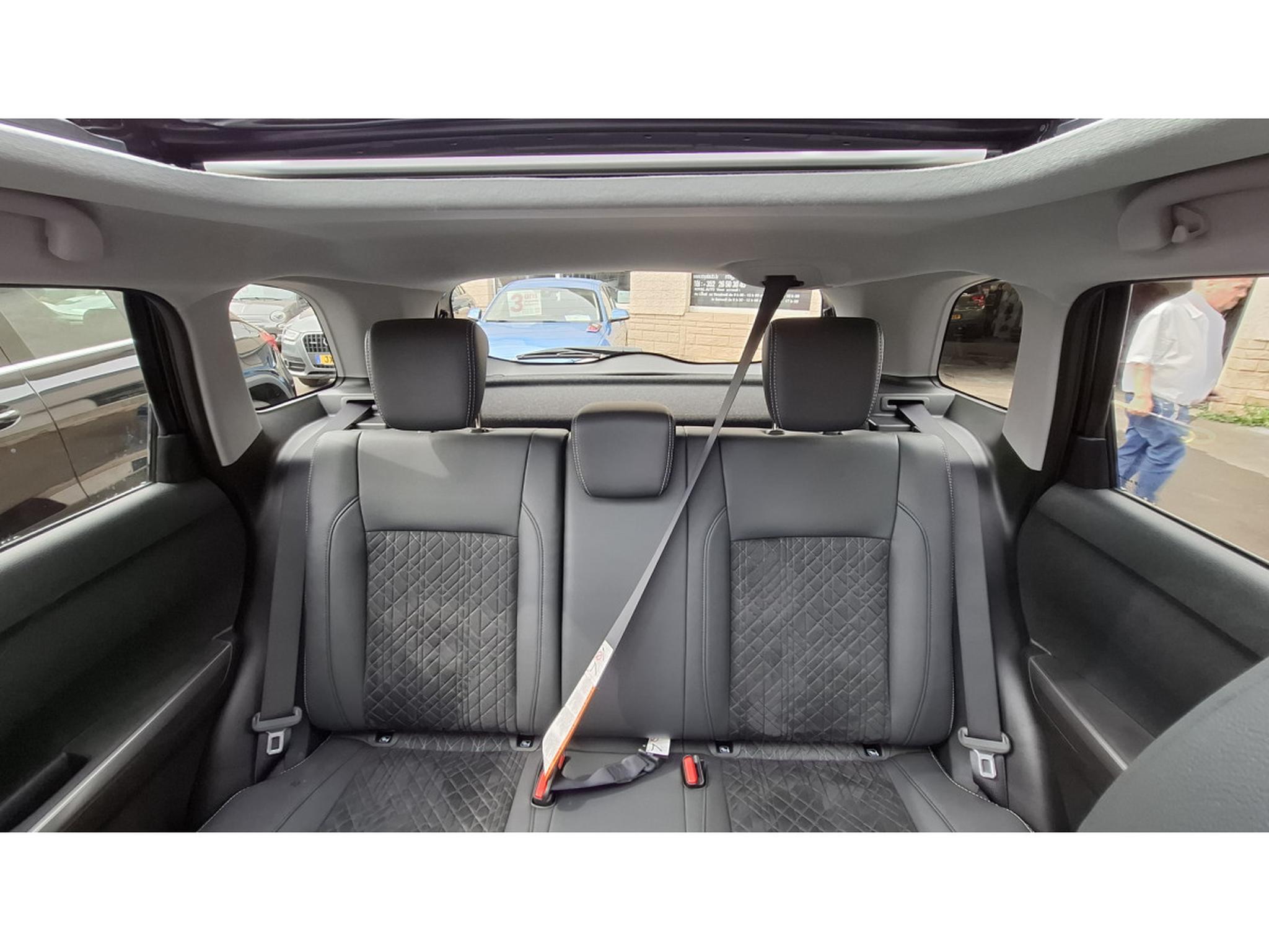 Suzuki Vitara – Image 10