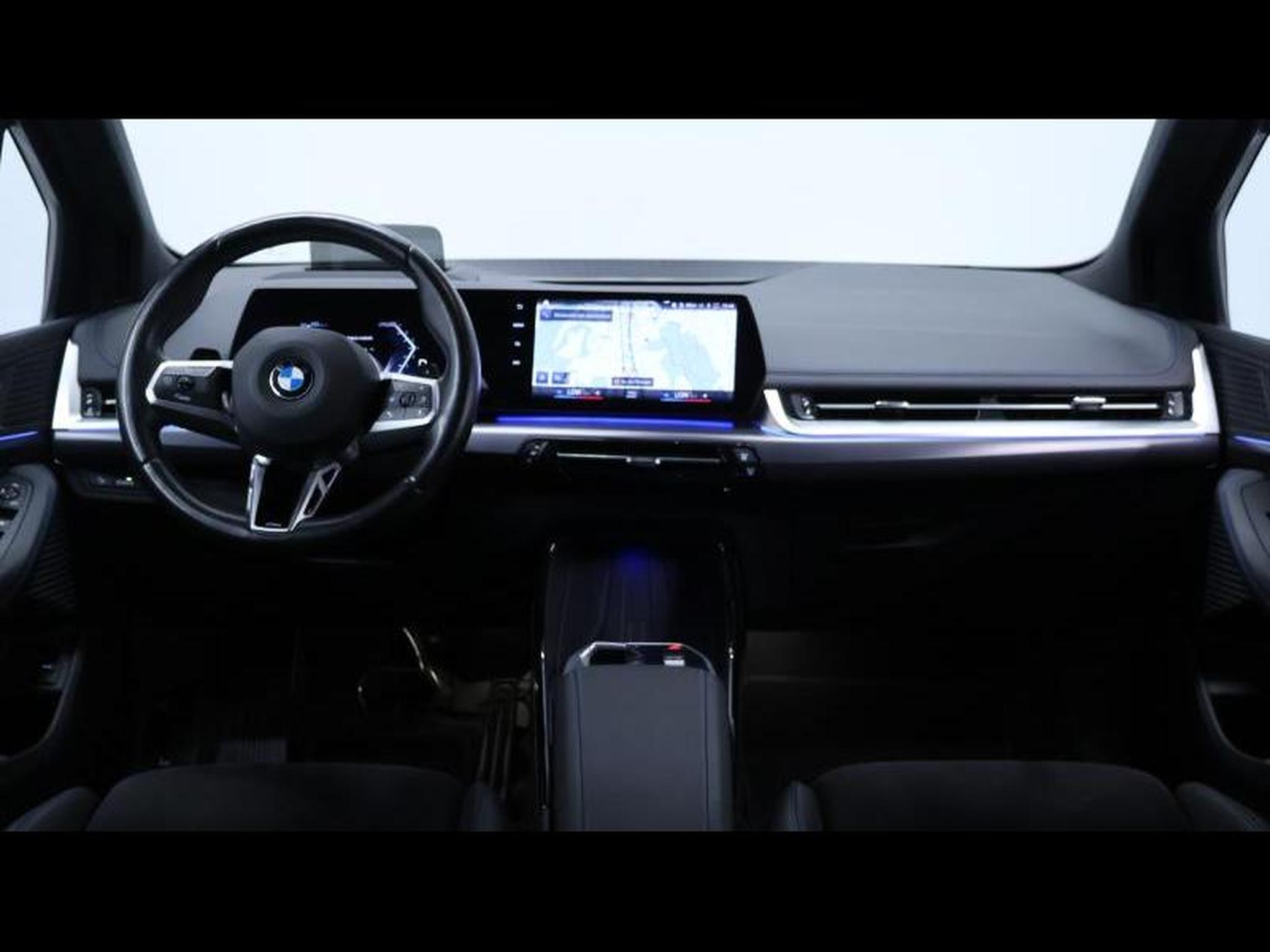 BMW 218 – Image 13