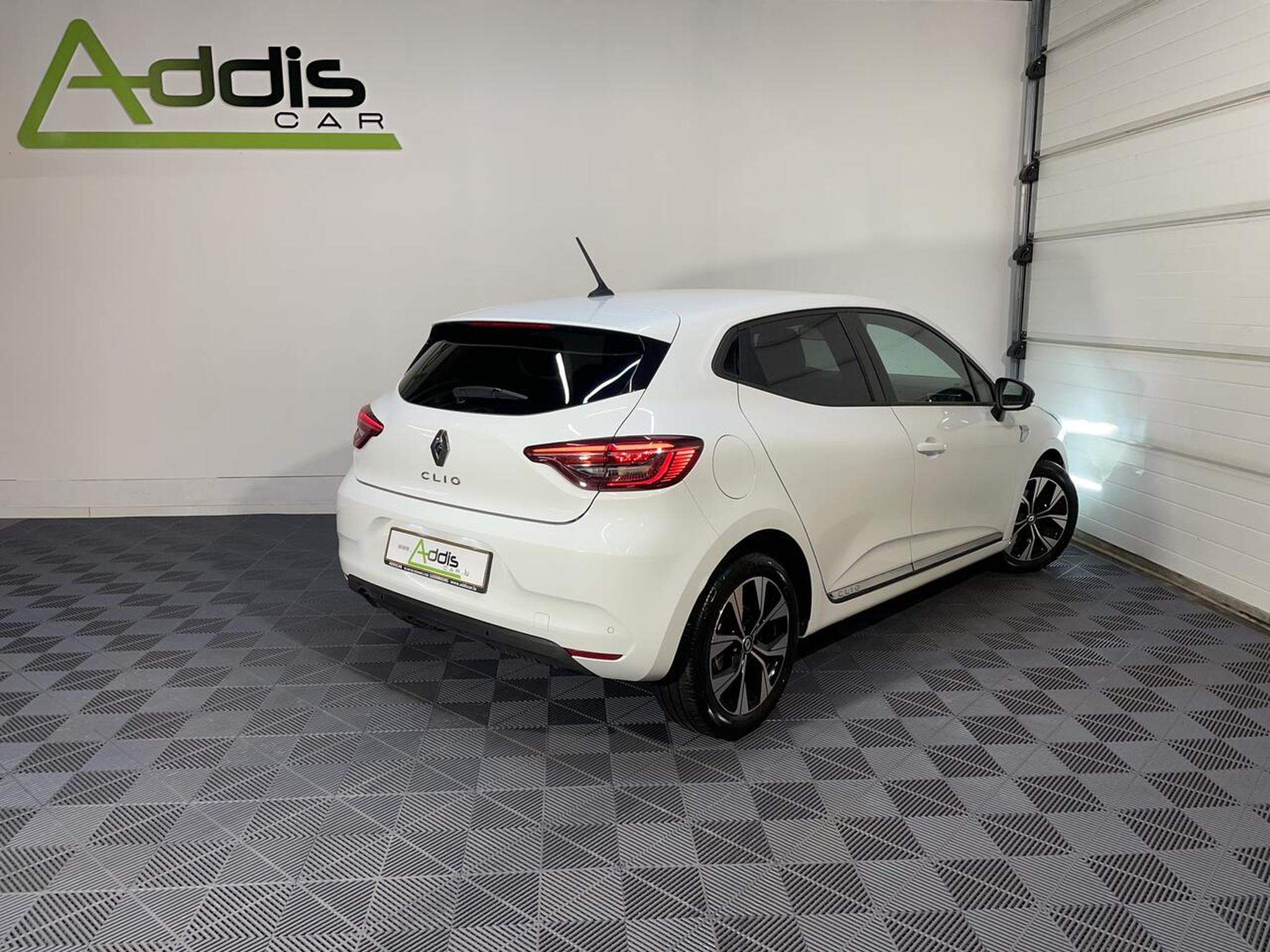 Renault Clio – Image 15