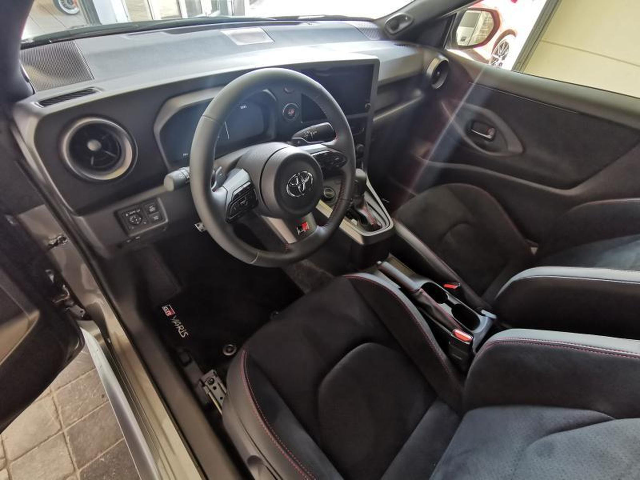 Toyota Yaris – Image 11