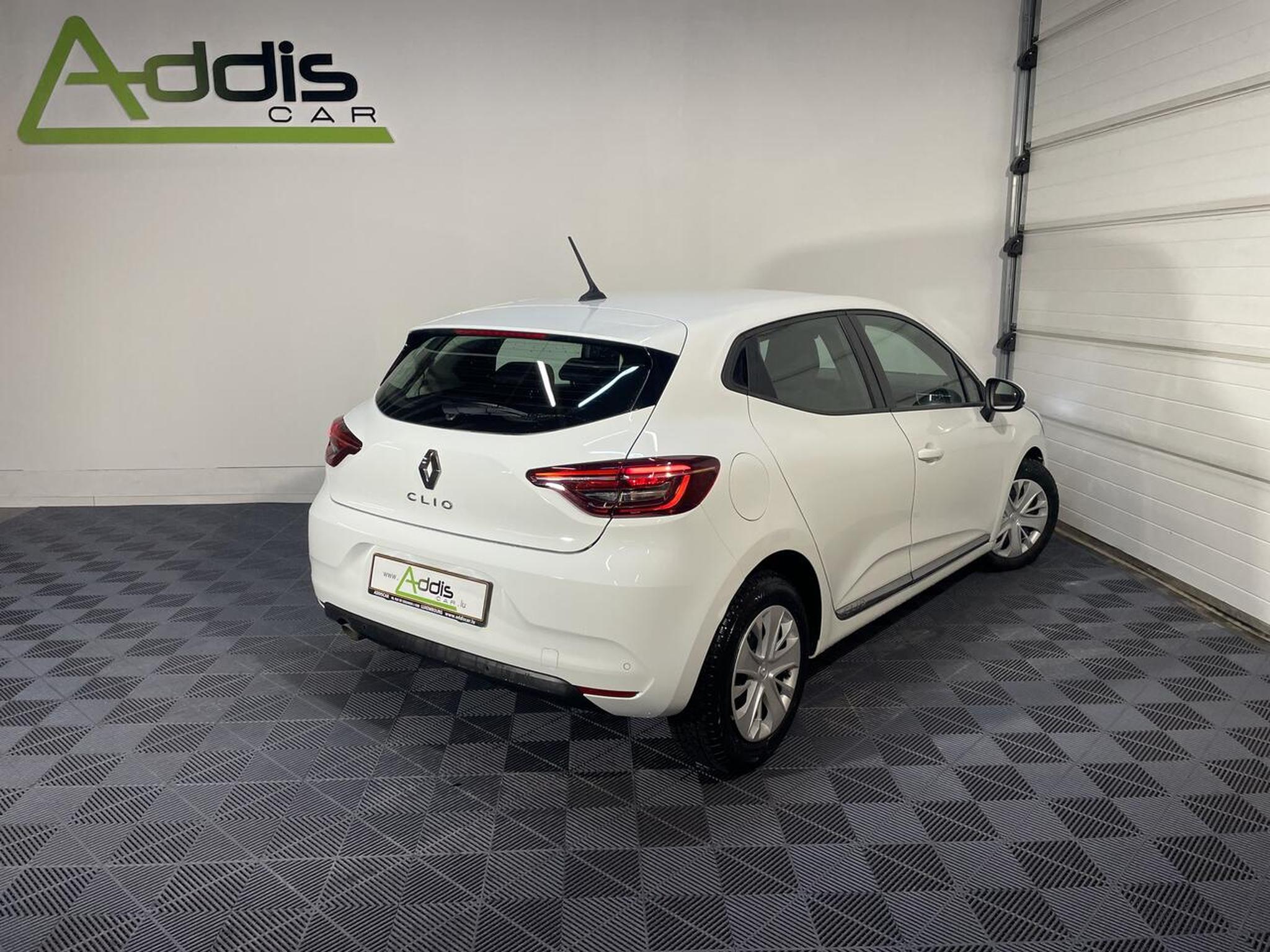 Renault Clio – Image 16