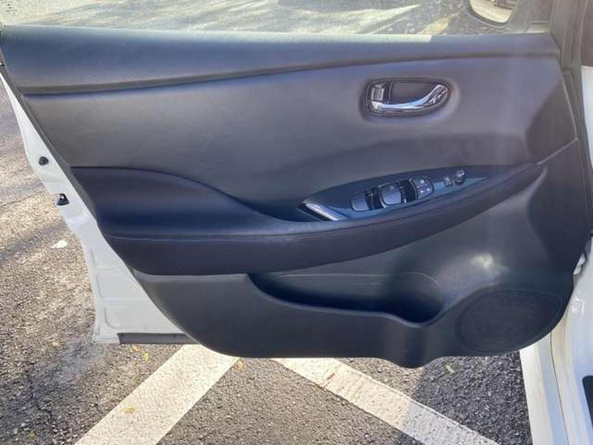 Nissan Leaf – Image 9