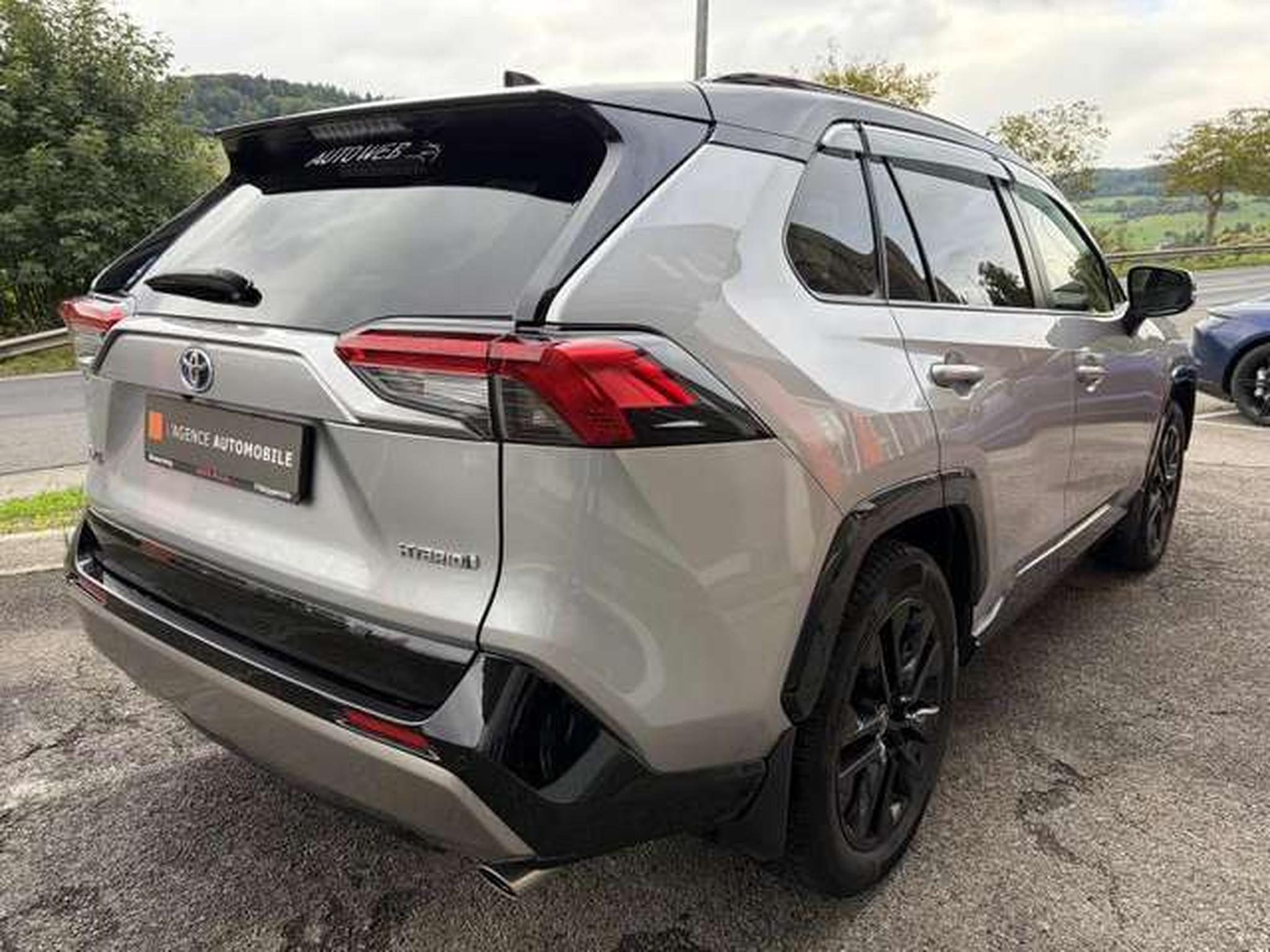 Toyota RAV 4 – Image 13