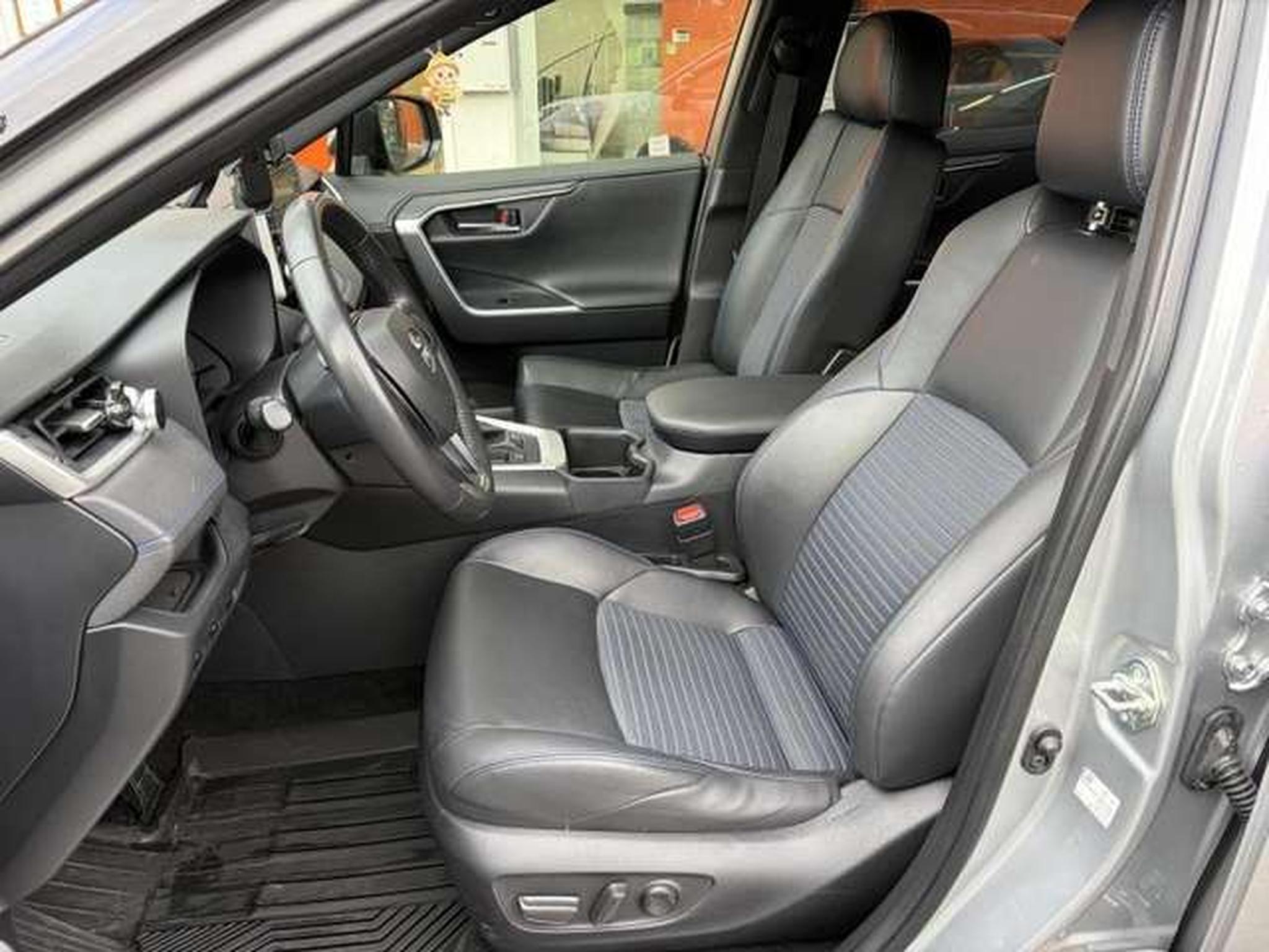 Toyota RAV 4 – Image 11