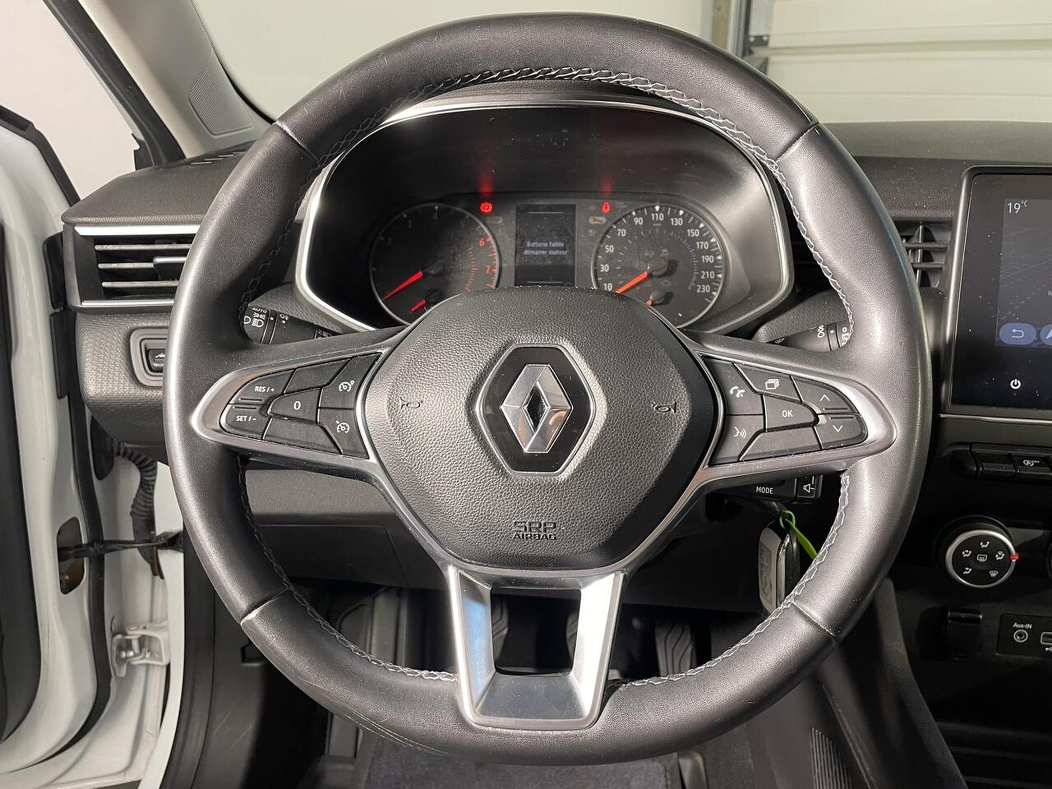 Renault Clio – Image 9