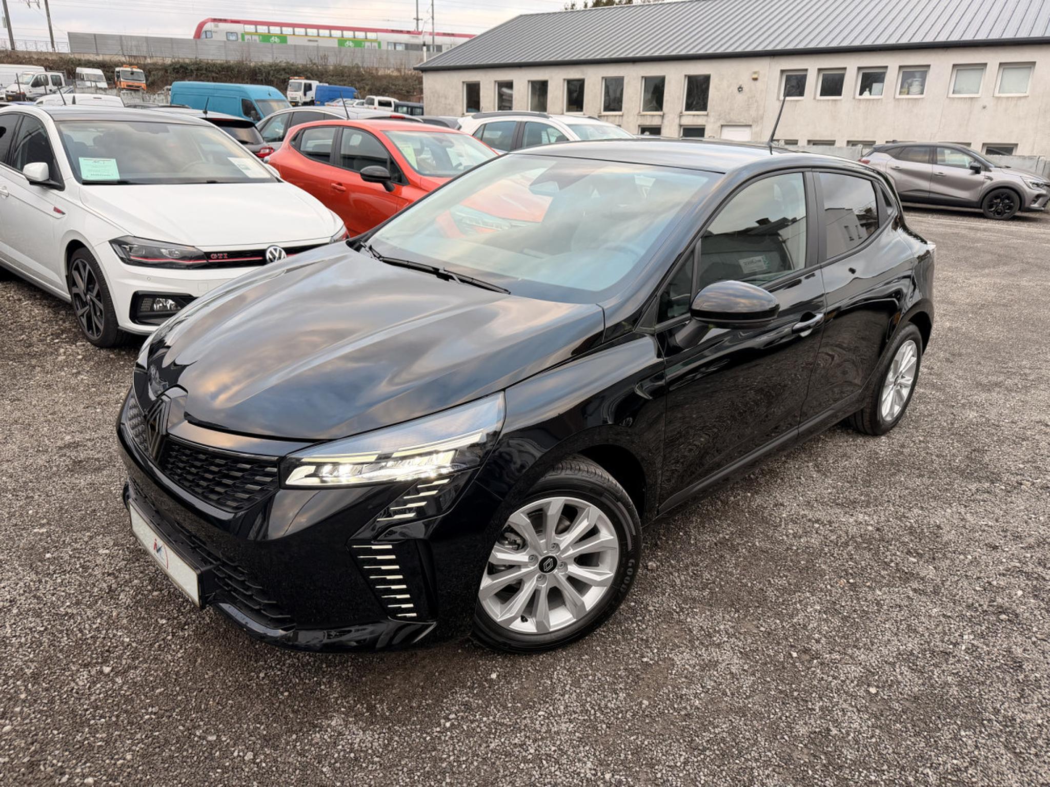 Renault Clio – Image 7