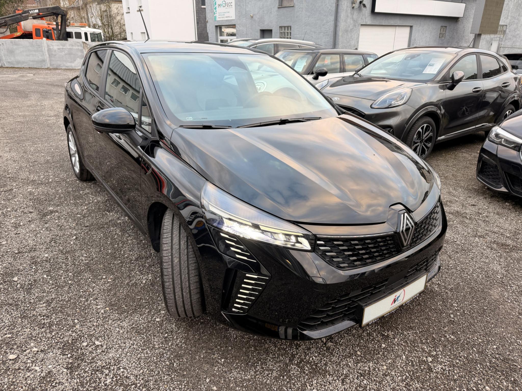 Renault Clio – Image 8