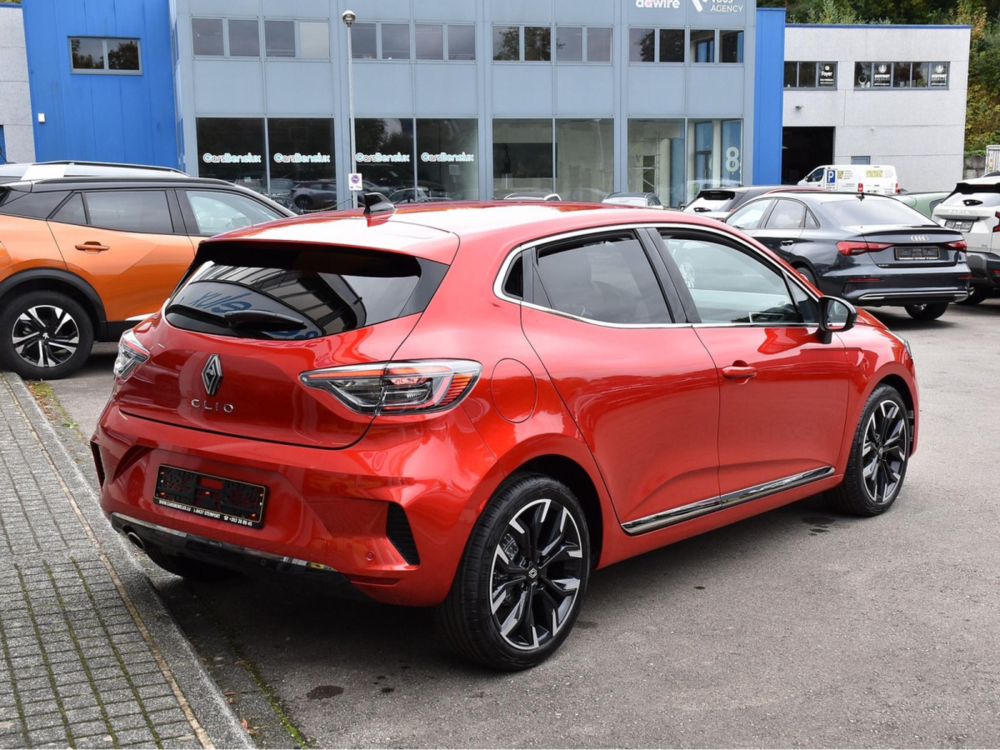 Renault Clio – Image 18