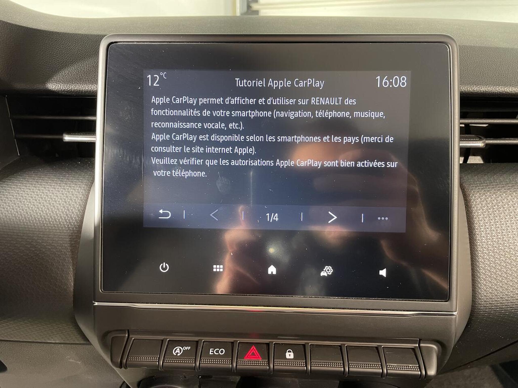 Renault Clio – Image 8