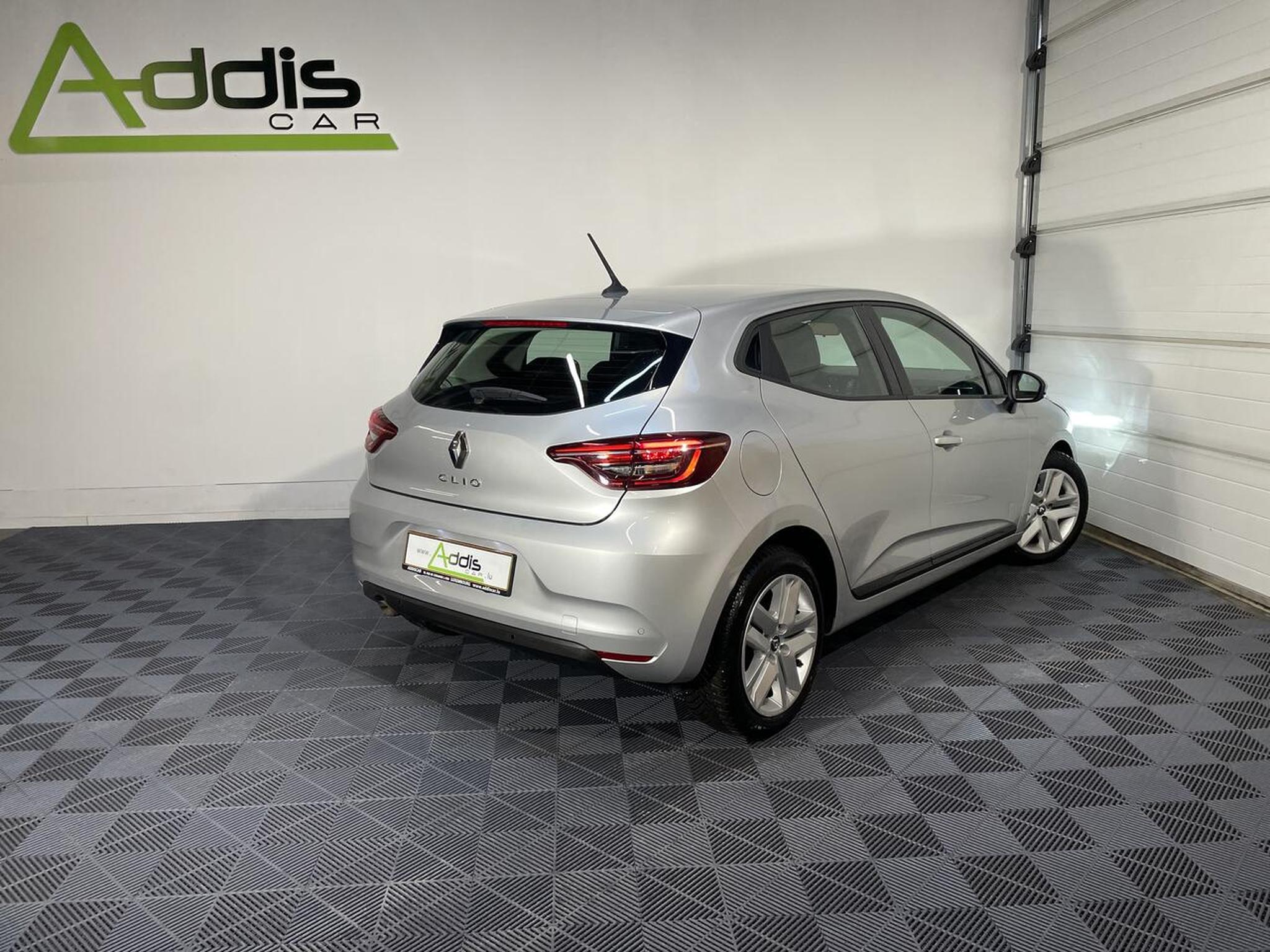 Renault Clio – Image 15