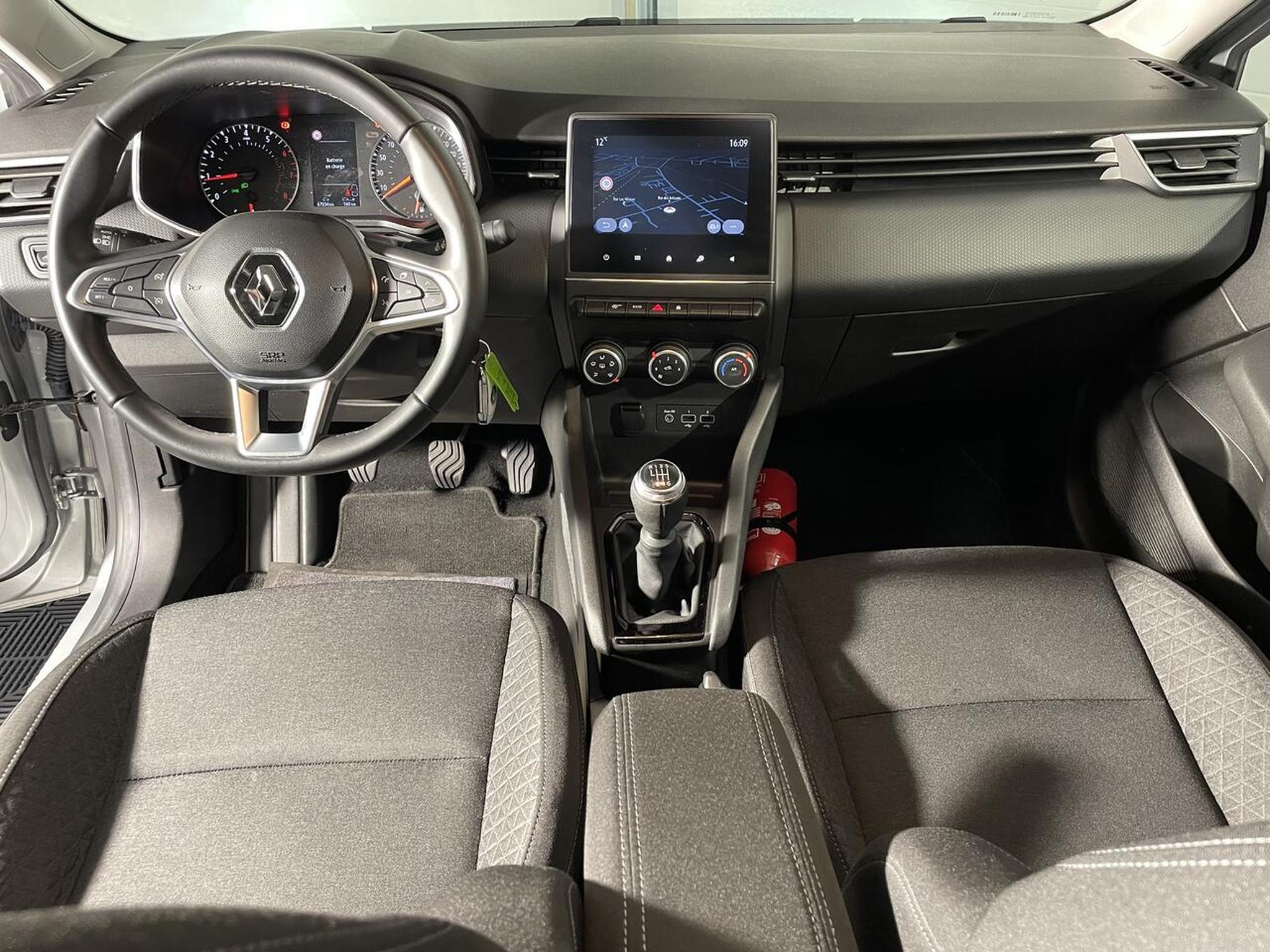 Renault Clio – Image 14