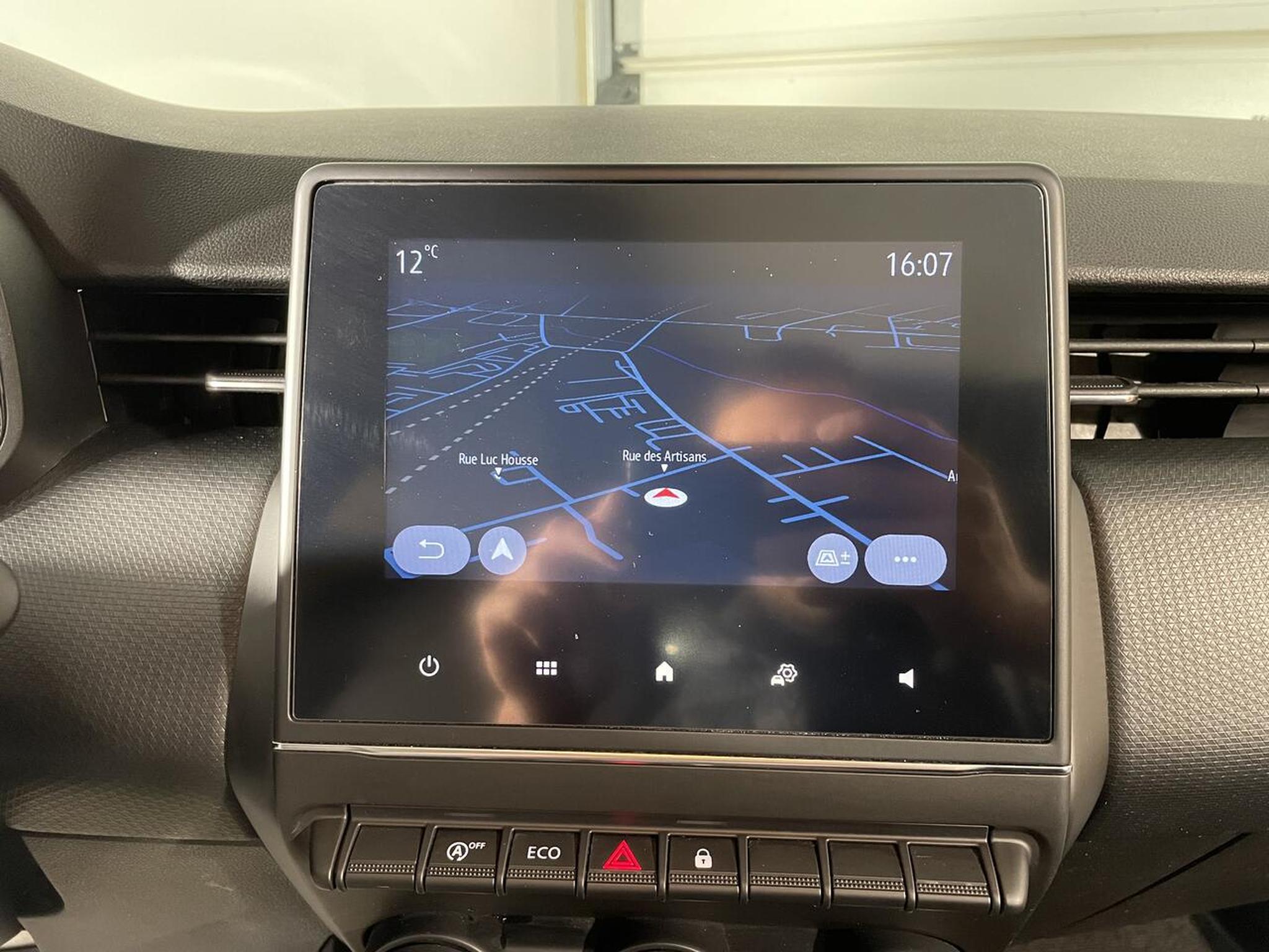 Renault Clio – Image 9