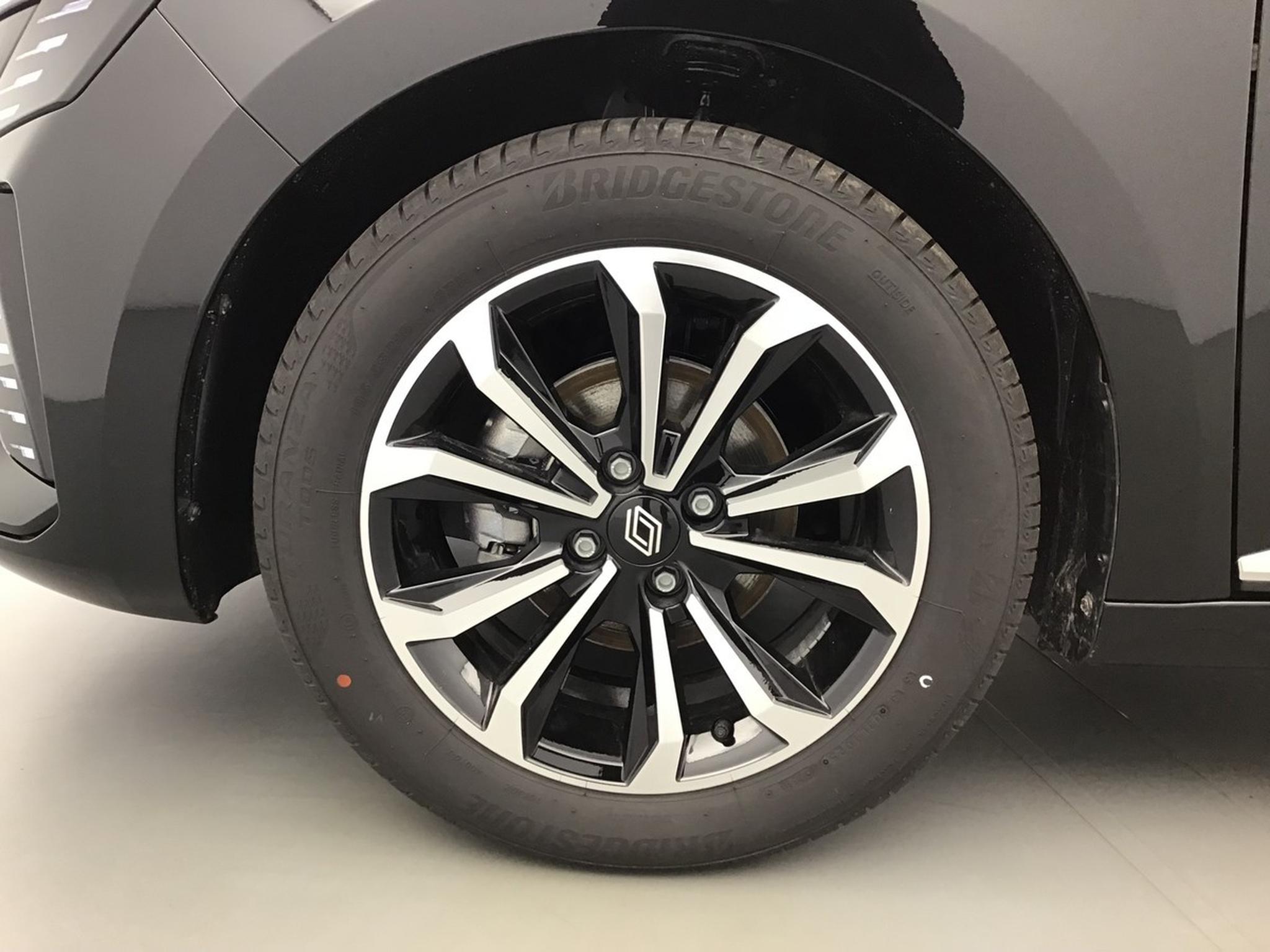 Renault Clio – Image 14