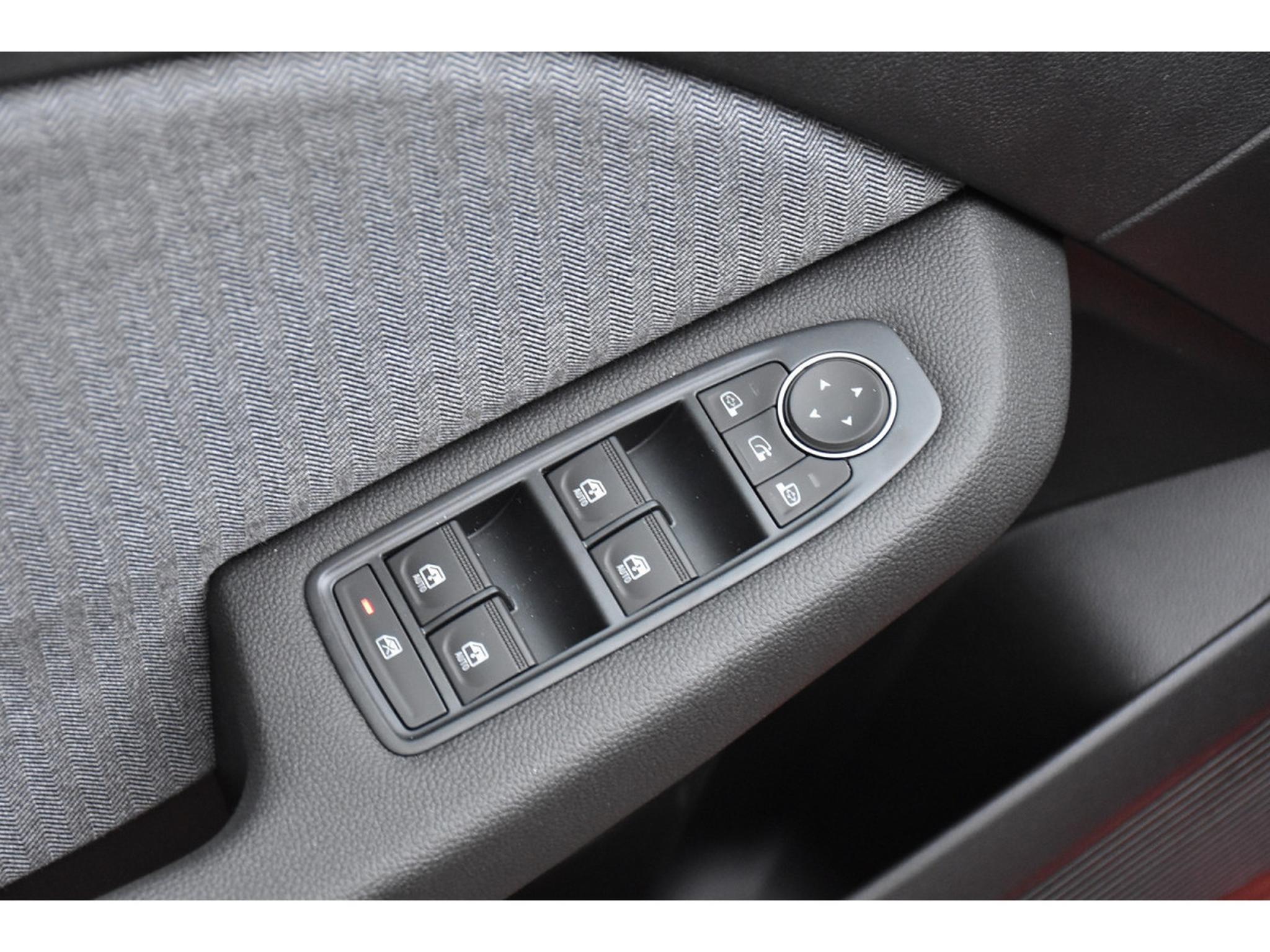 Renault Clio – Image 3