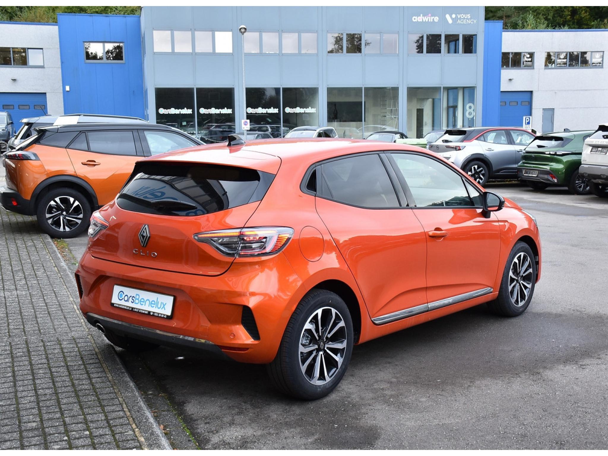 Renault Clio – Image 17