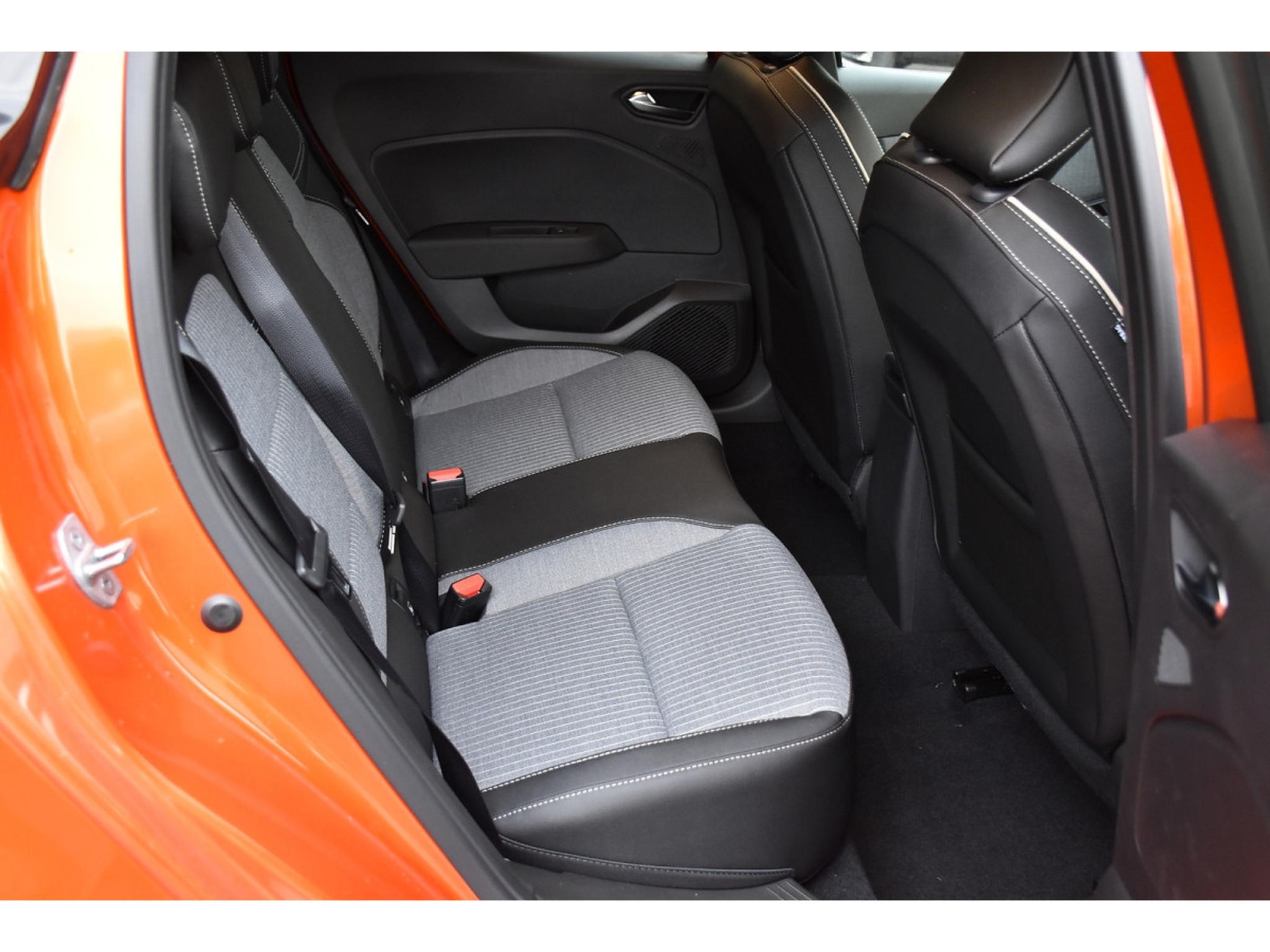 Renault Clio – Image 13