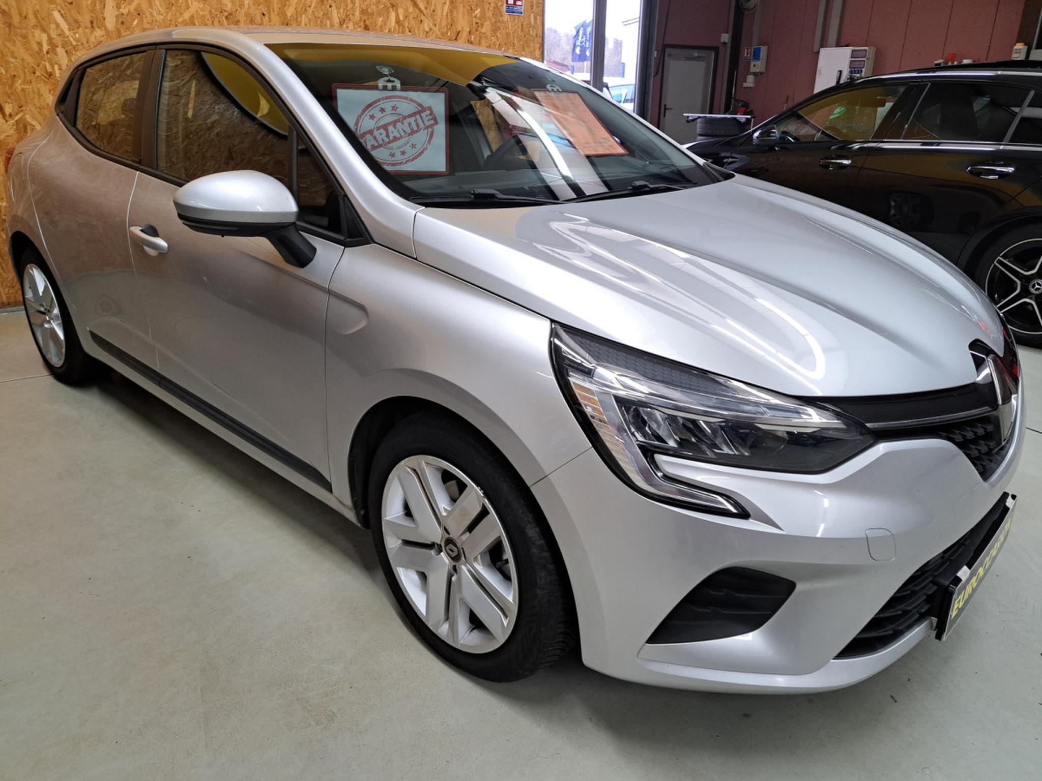 Renault Clio – Image 2