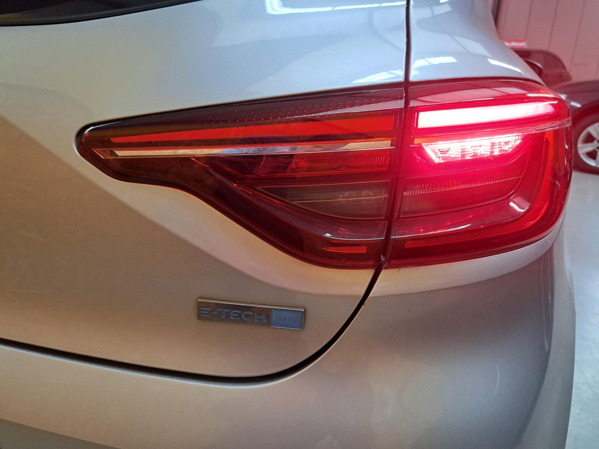 Renault Clio – Image 10