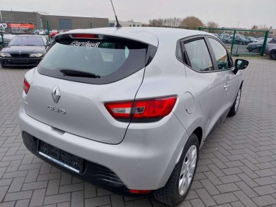 Renault Clio – Image 10