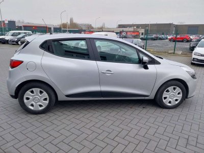 Renault Clio – Image 9
