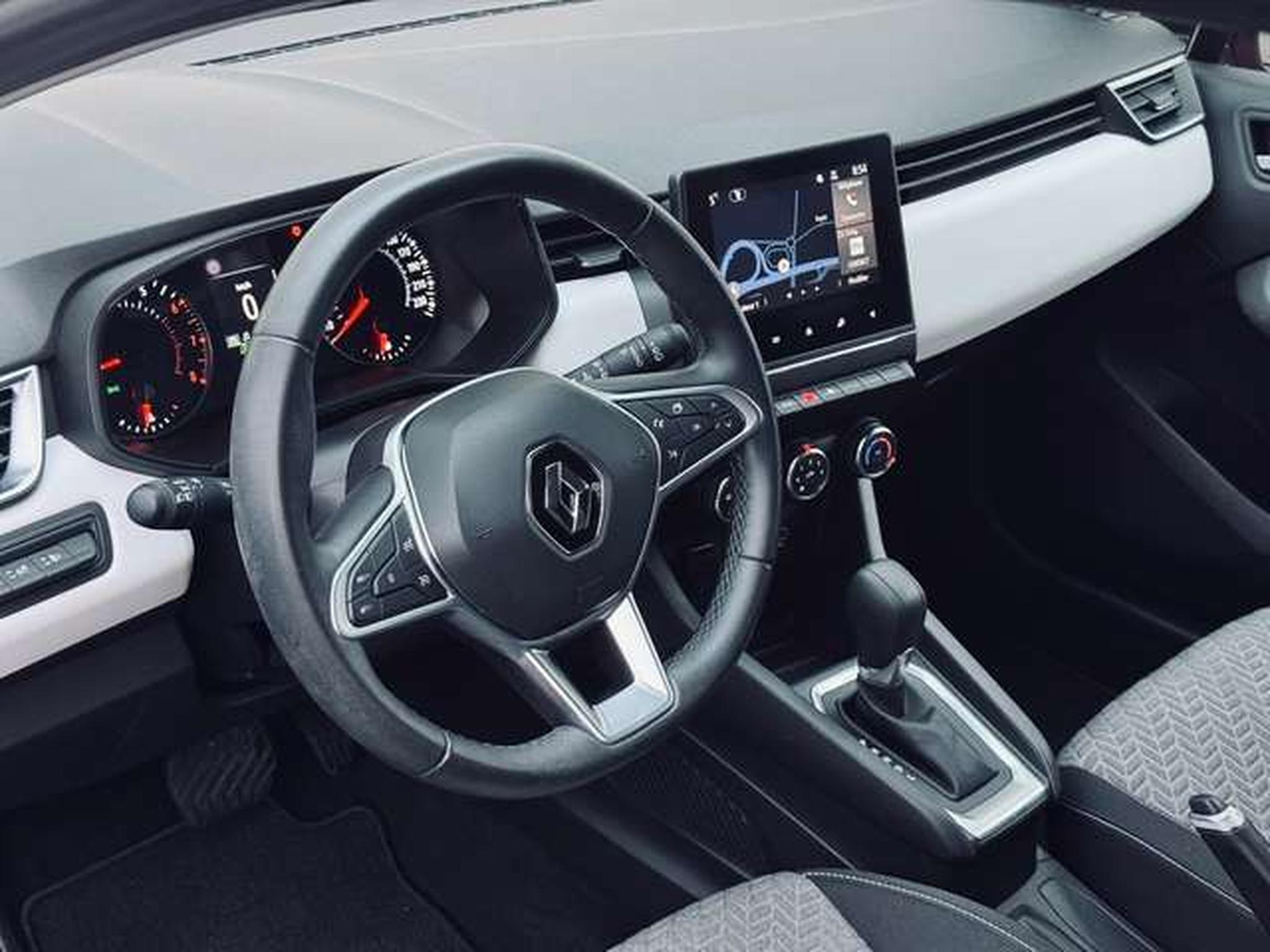 Renault Clio – Image 11