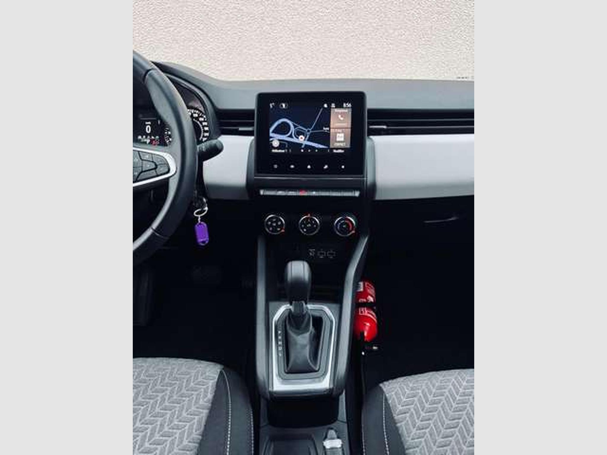 Renault Clio – Image 12