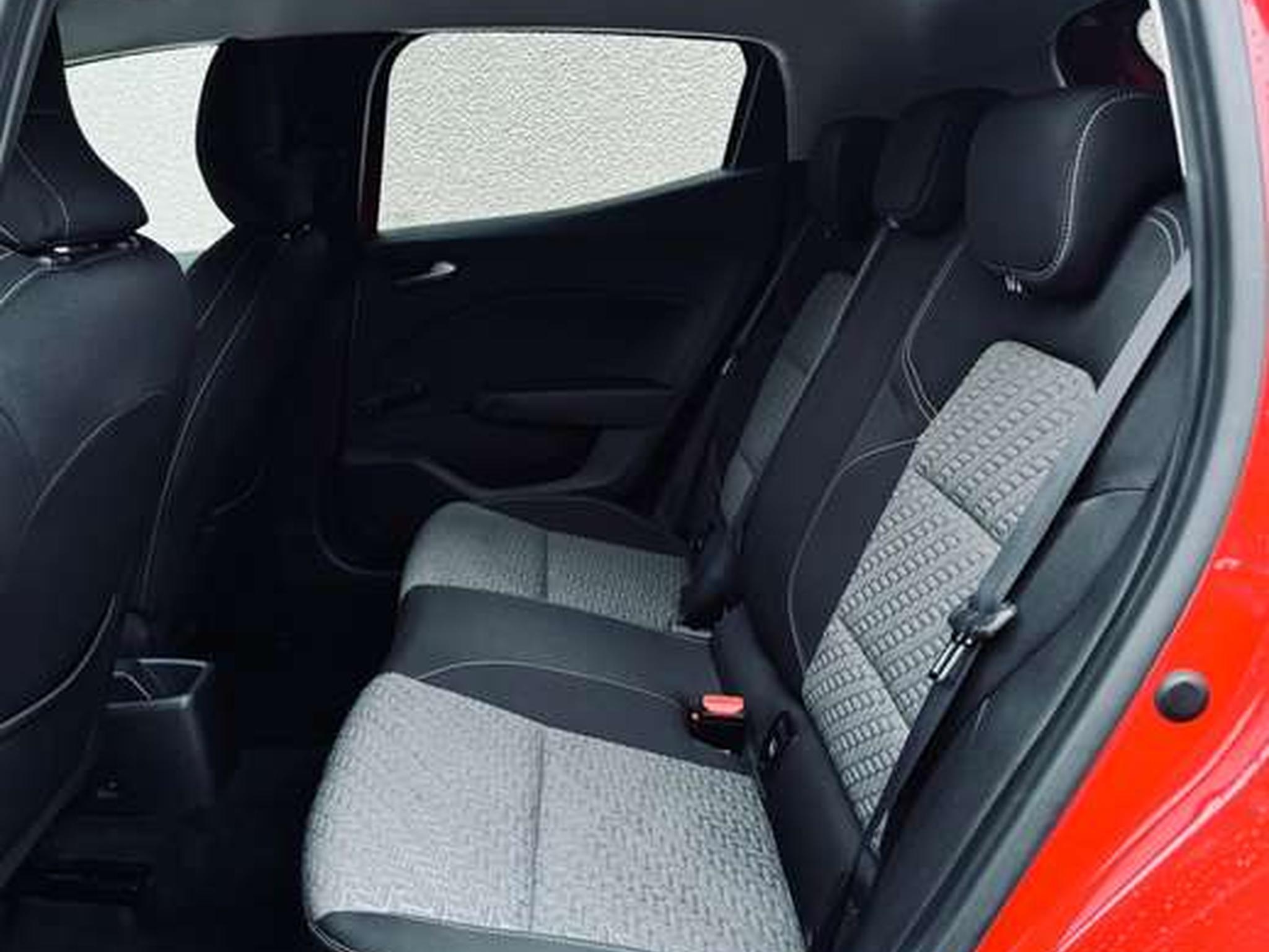 Renault Clio – Image 3