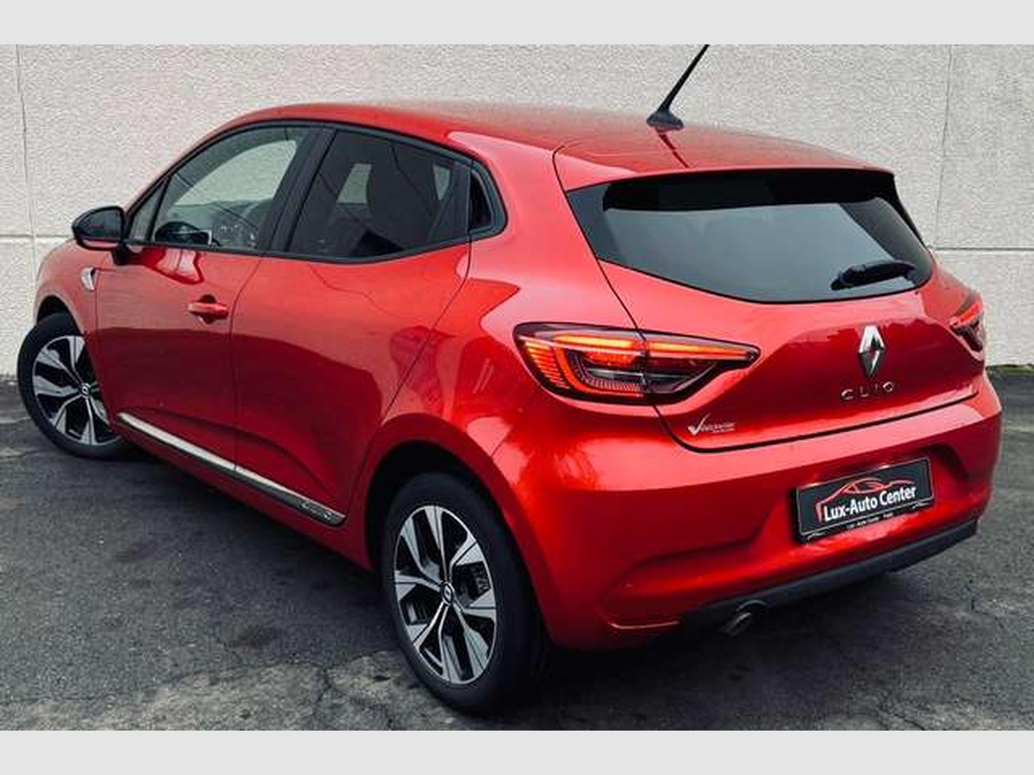 Renault Clio – Image 8