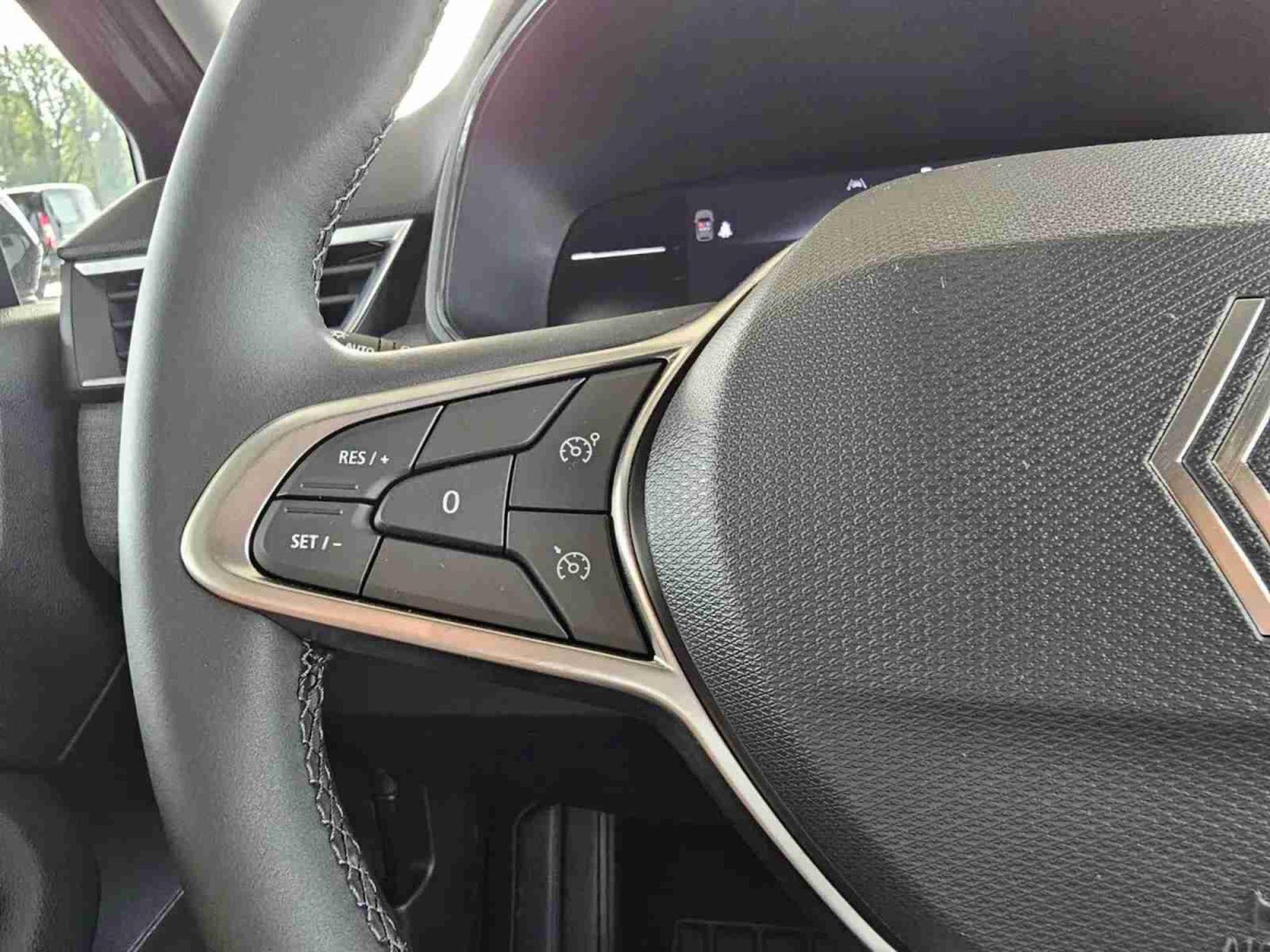 Renault Clio – Image 4