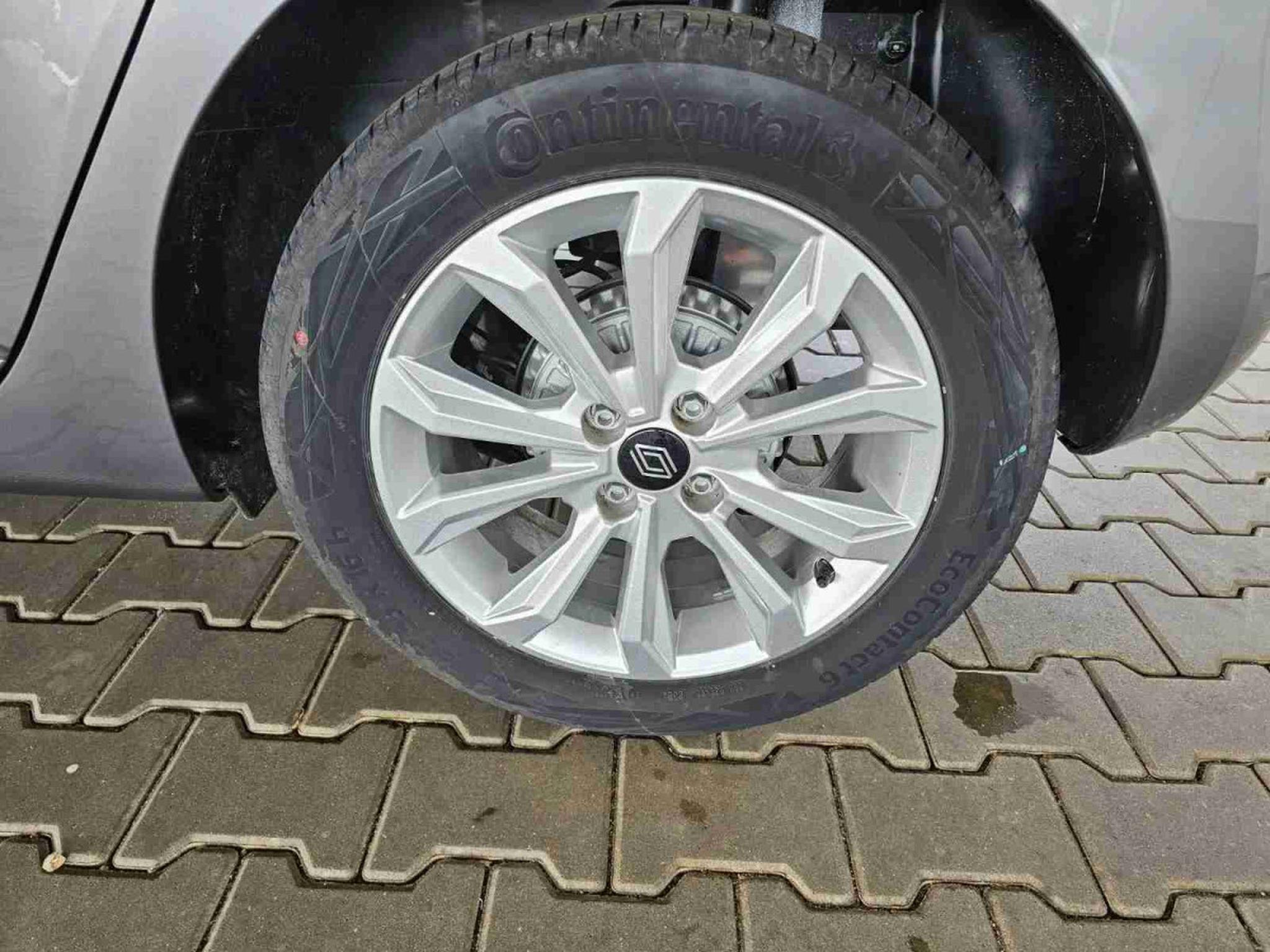 Renault Clio – Image 15