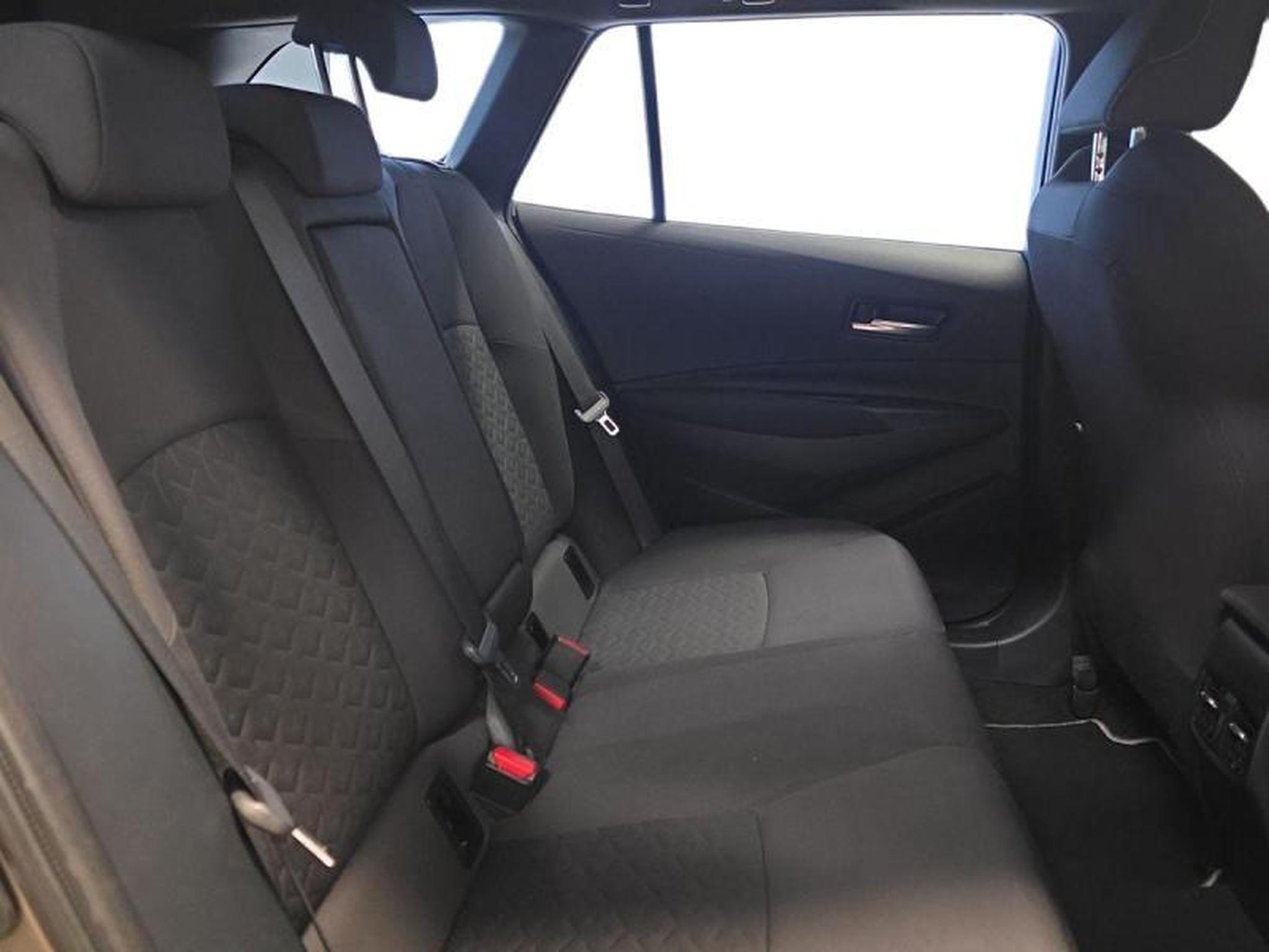 Toyota Corolla – Image 13