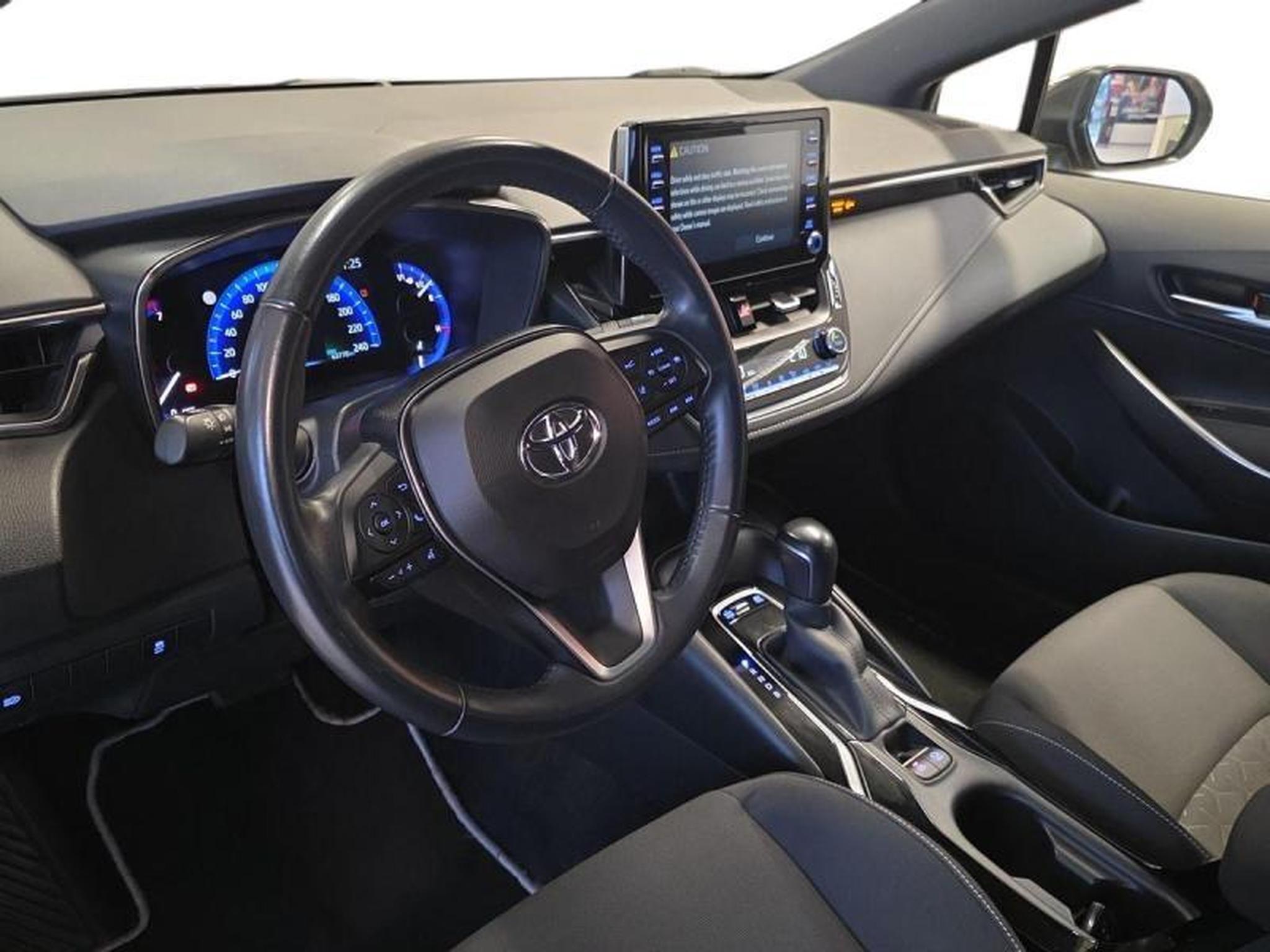 Toyota Corolla – Image 17