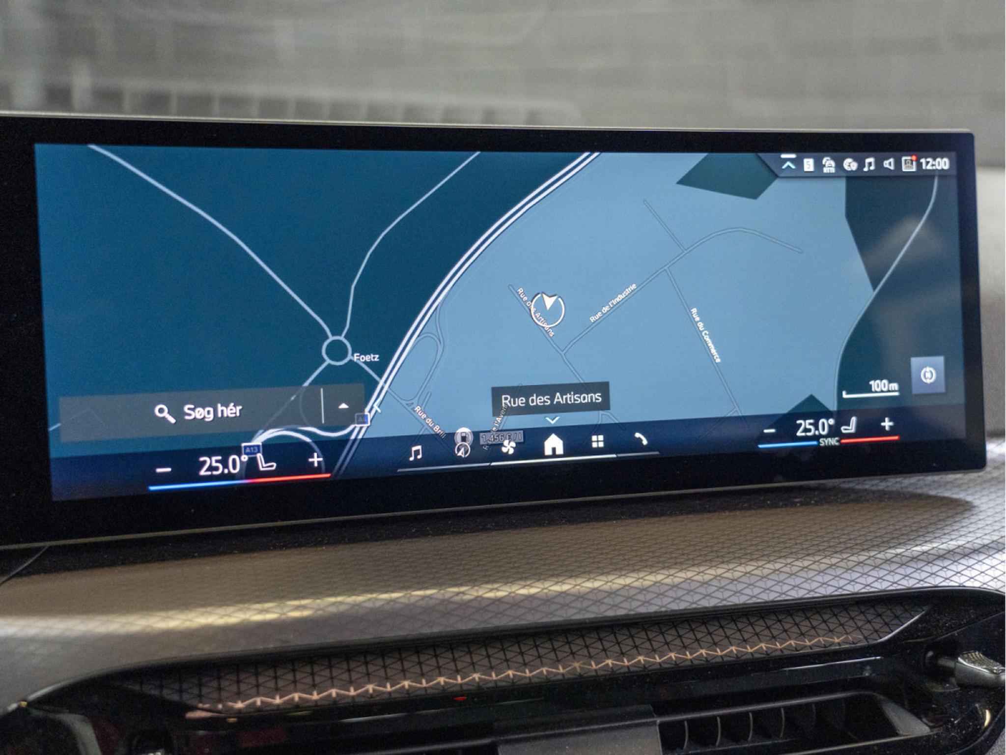 BMW 330 – Image 17