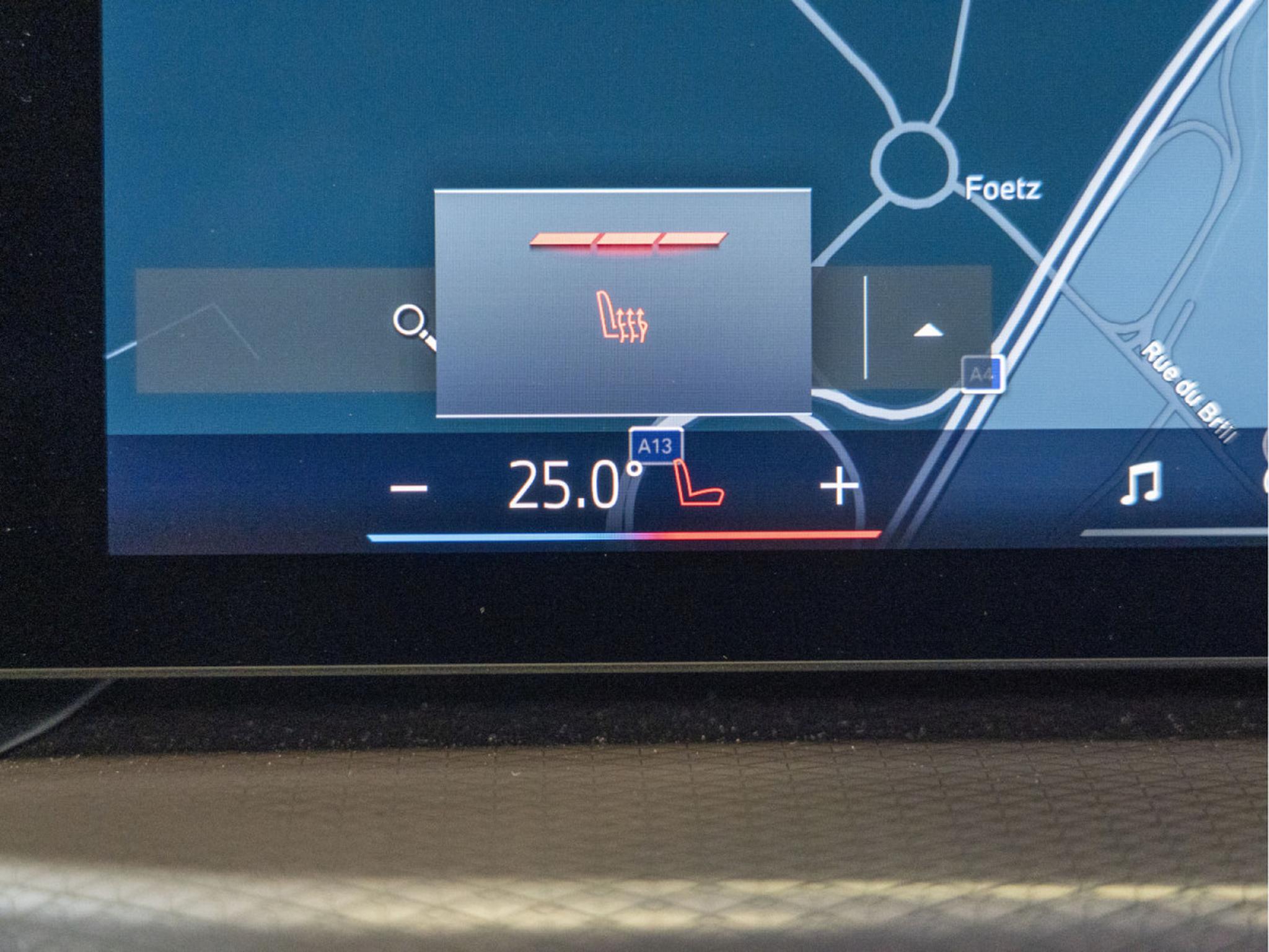 BMW 330 – Image 18