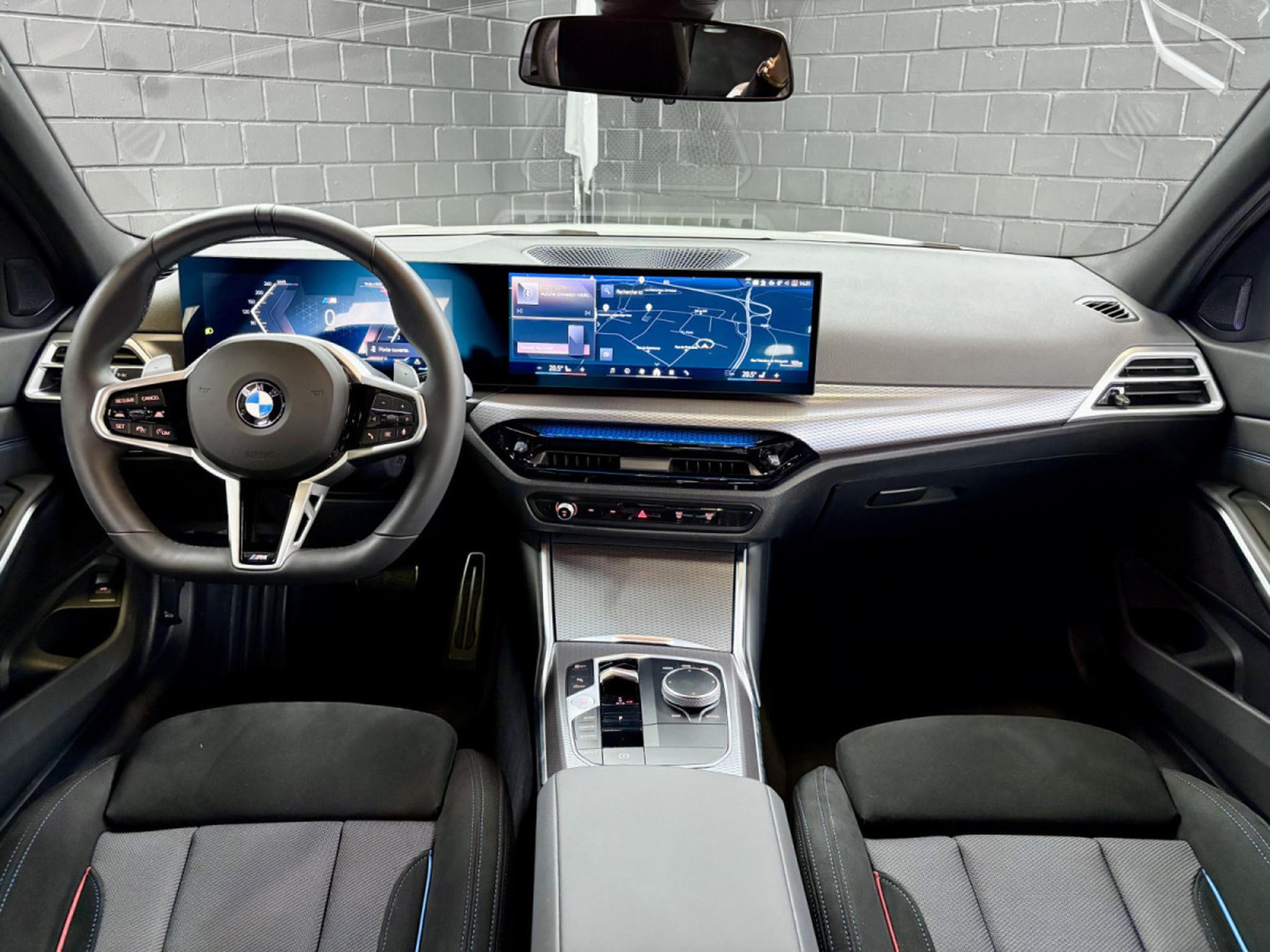 BMW 330 – Image 11