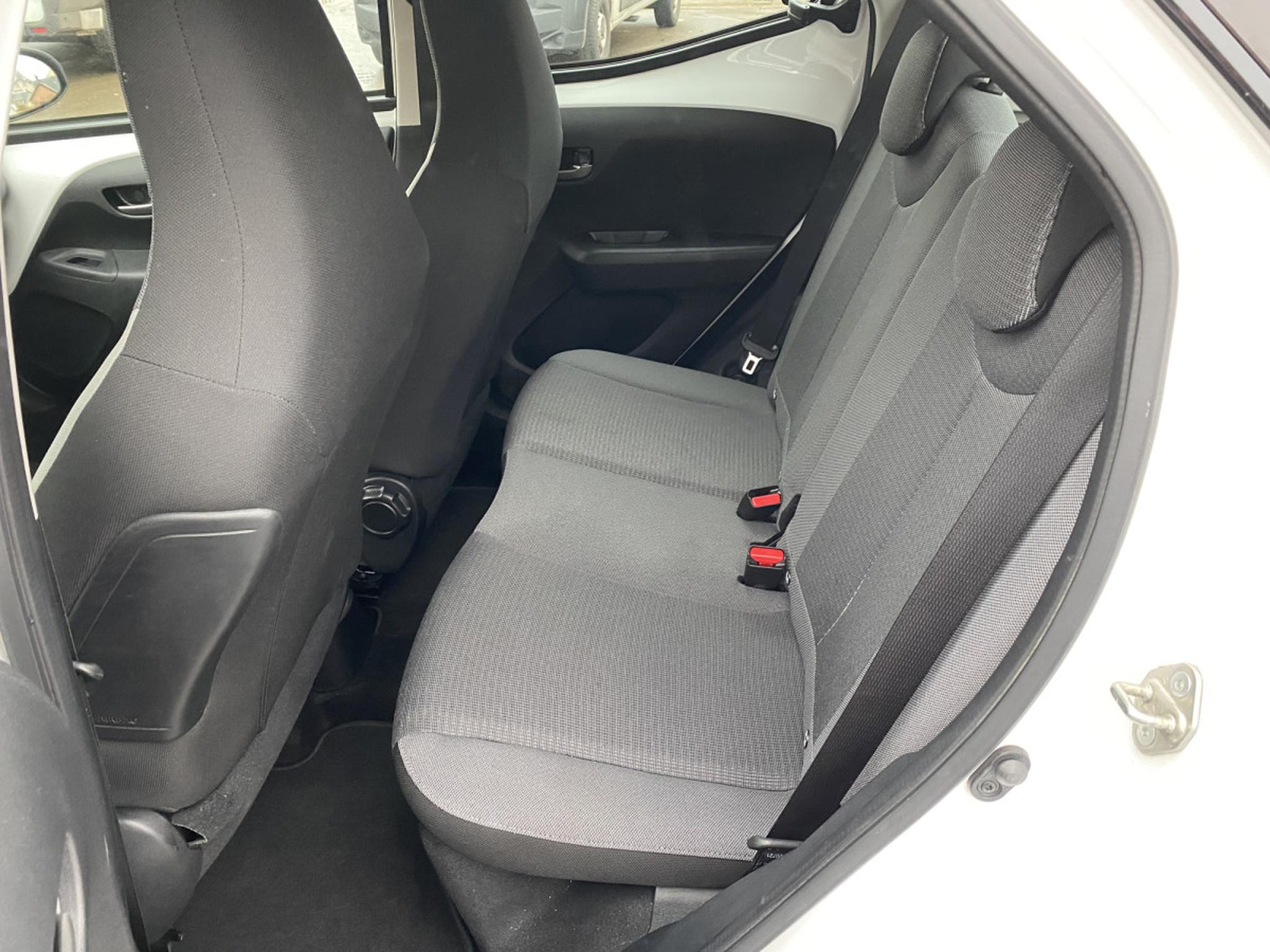 Toyota Aygo – Image 9