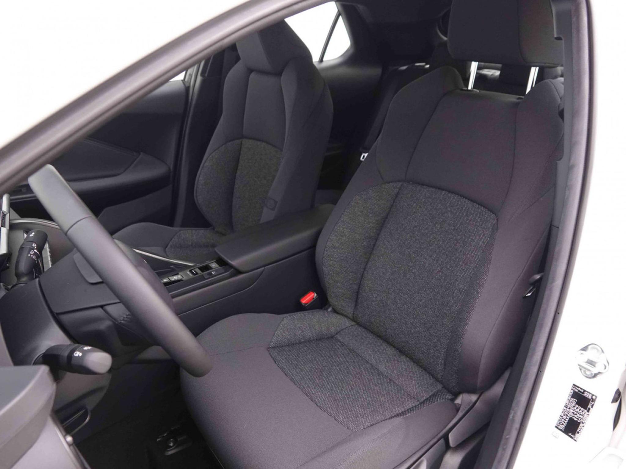 Toyota C-HR – Image 10