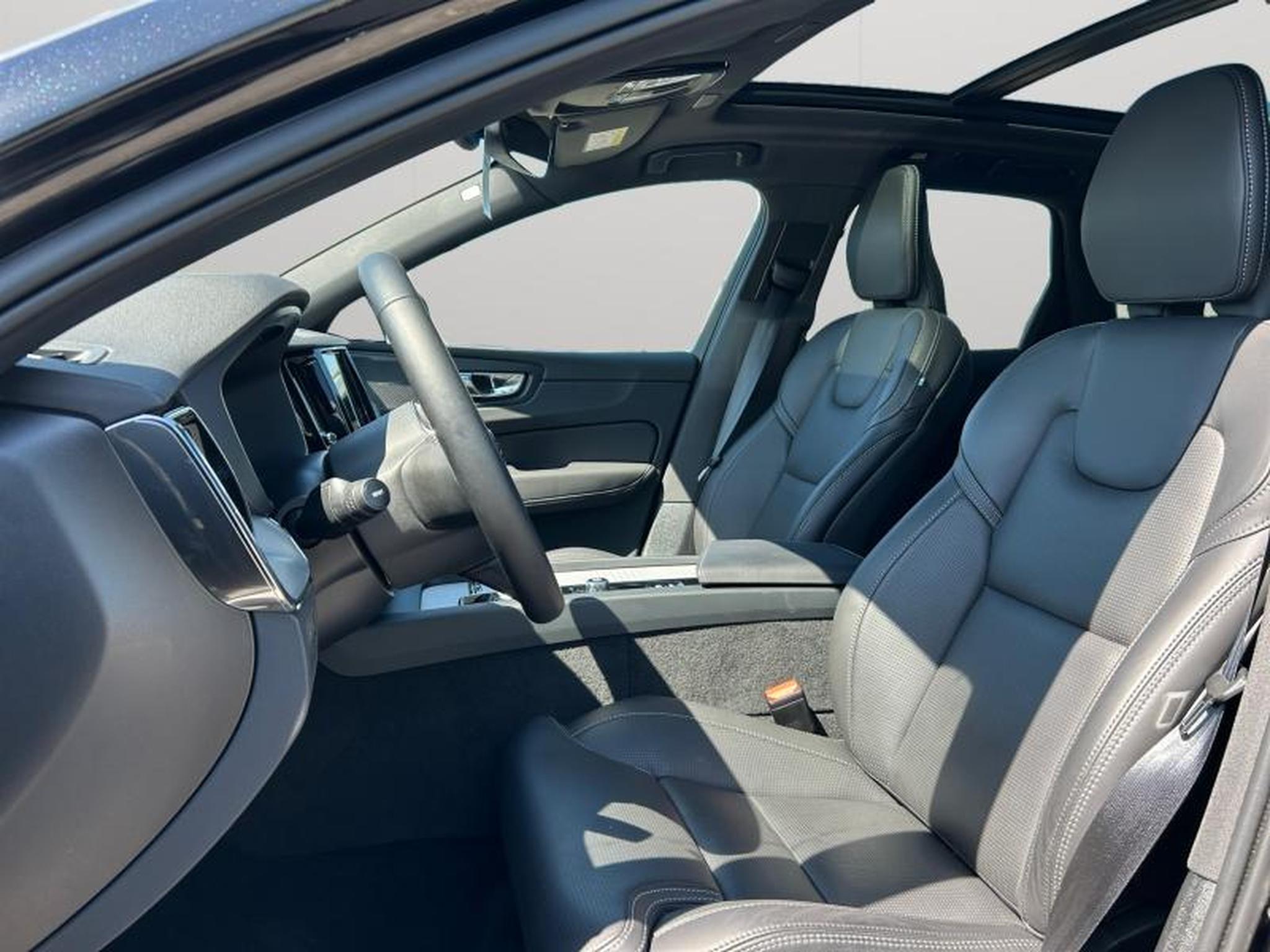 Volvo XC60 – Image 14