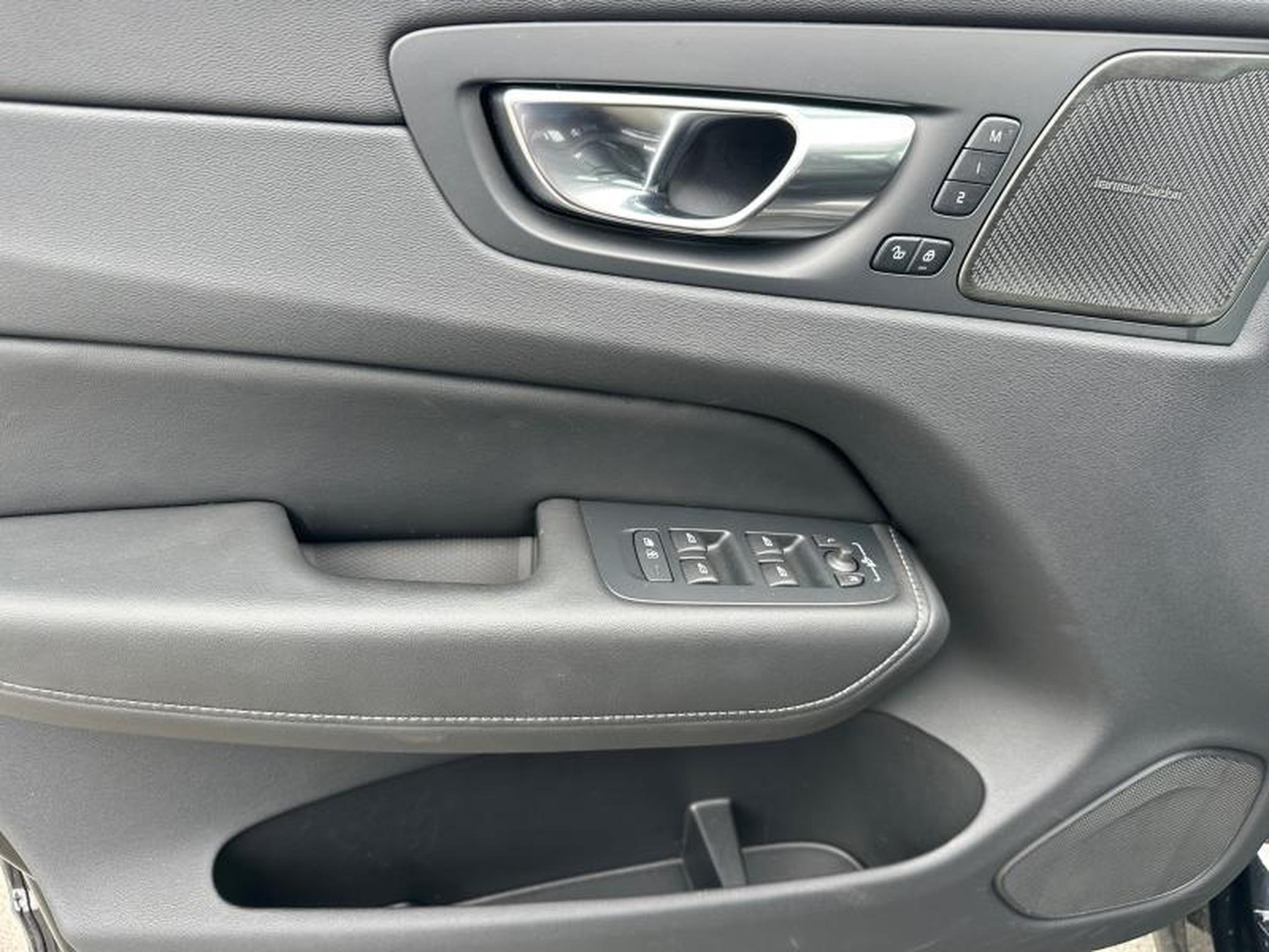 Volvo XC60 – Image 3