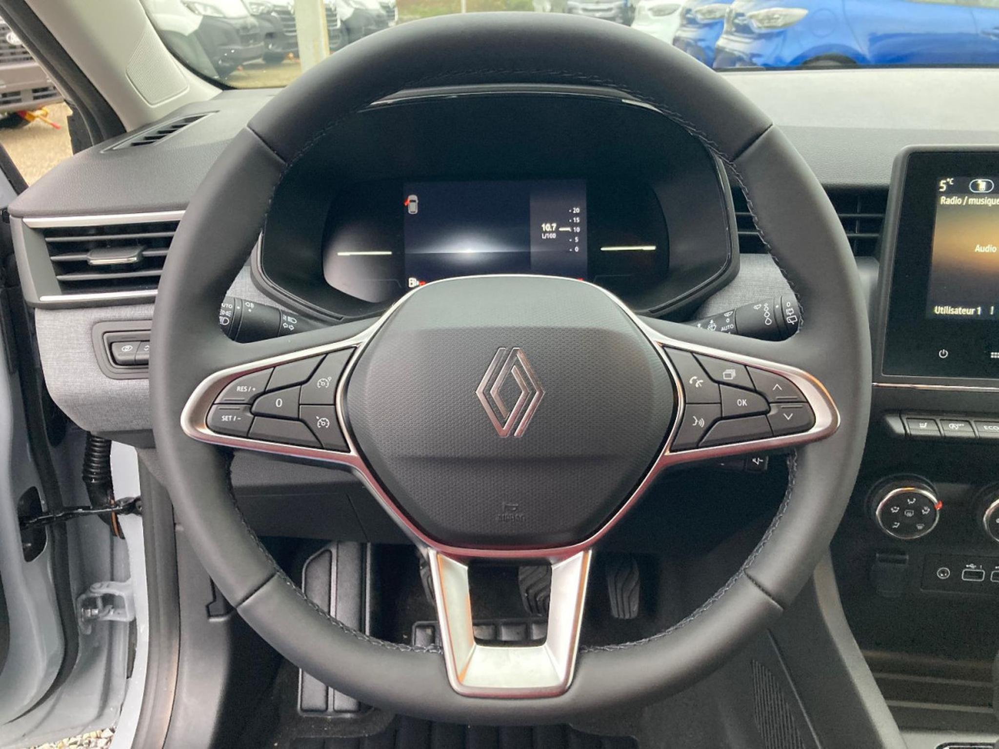 Renault Clio – Image 14